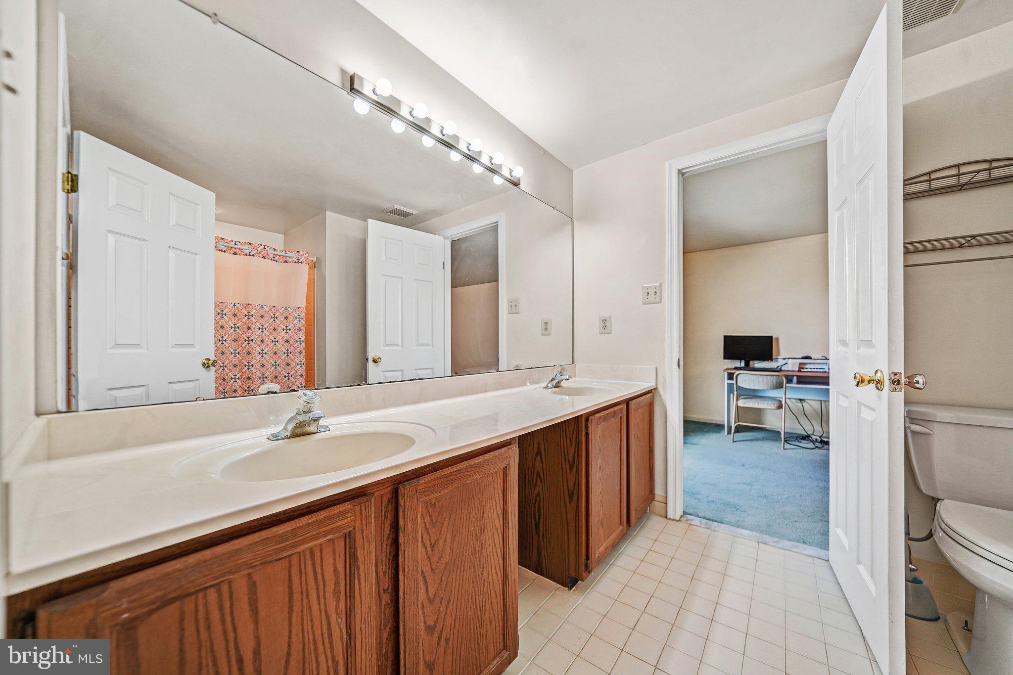 WILLISTOWN WOODS - Residential
