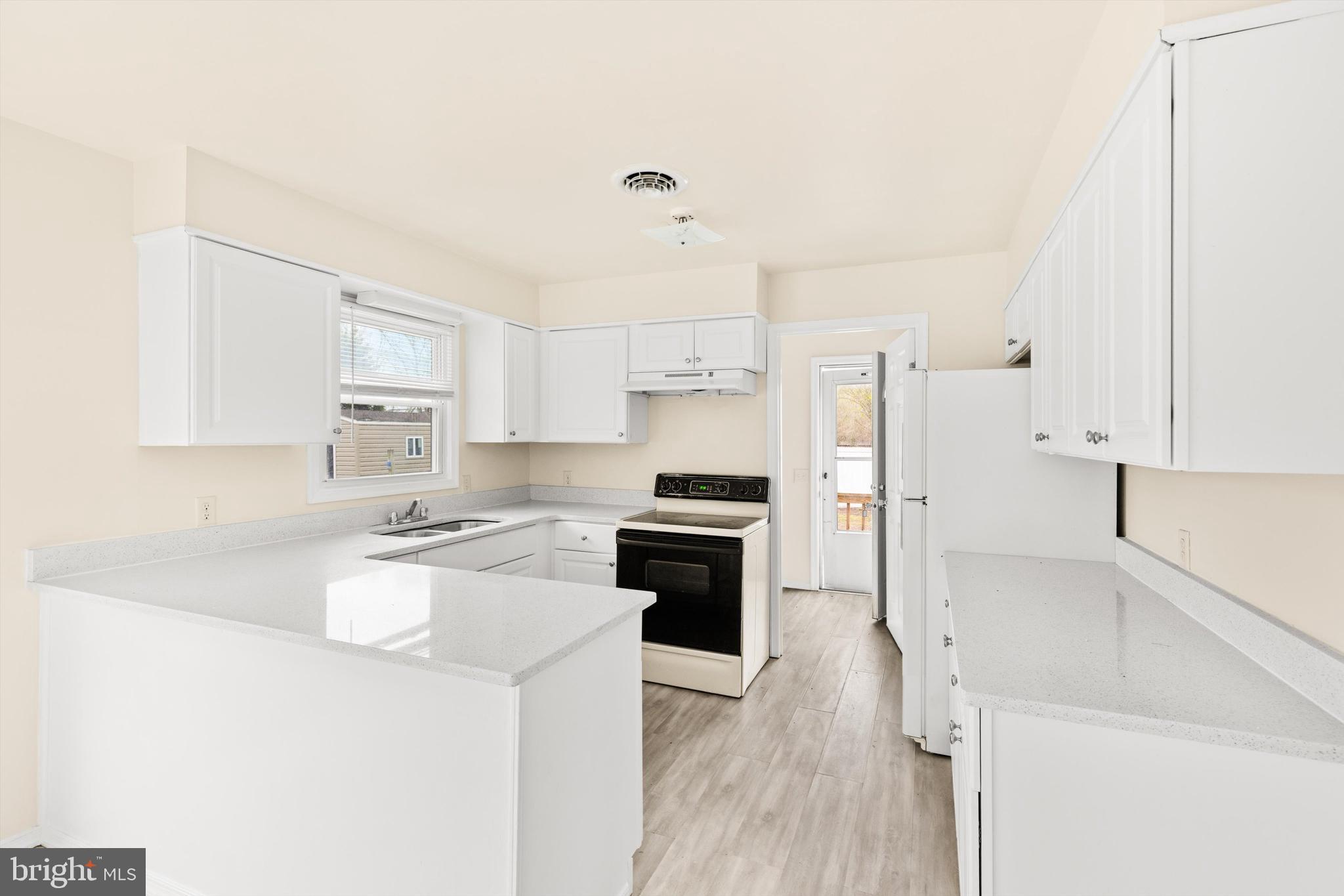 ELLEGOOD ESTATES - Residential