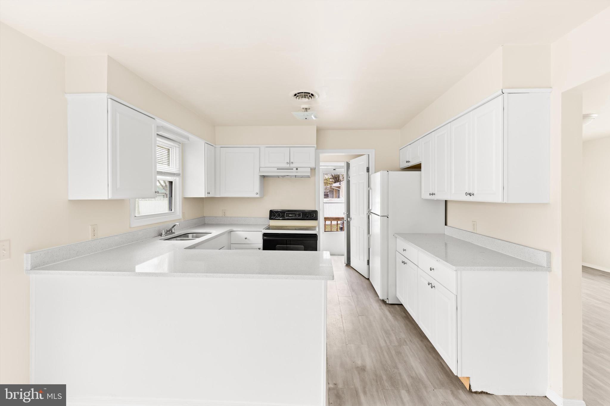 ELLEGOOD ESTATES - Residential