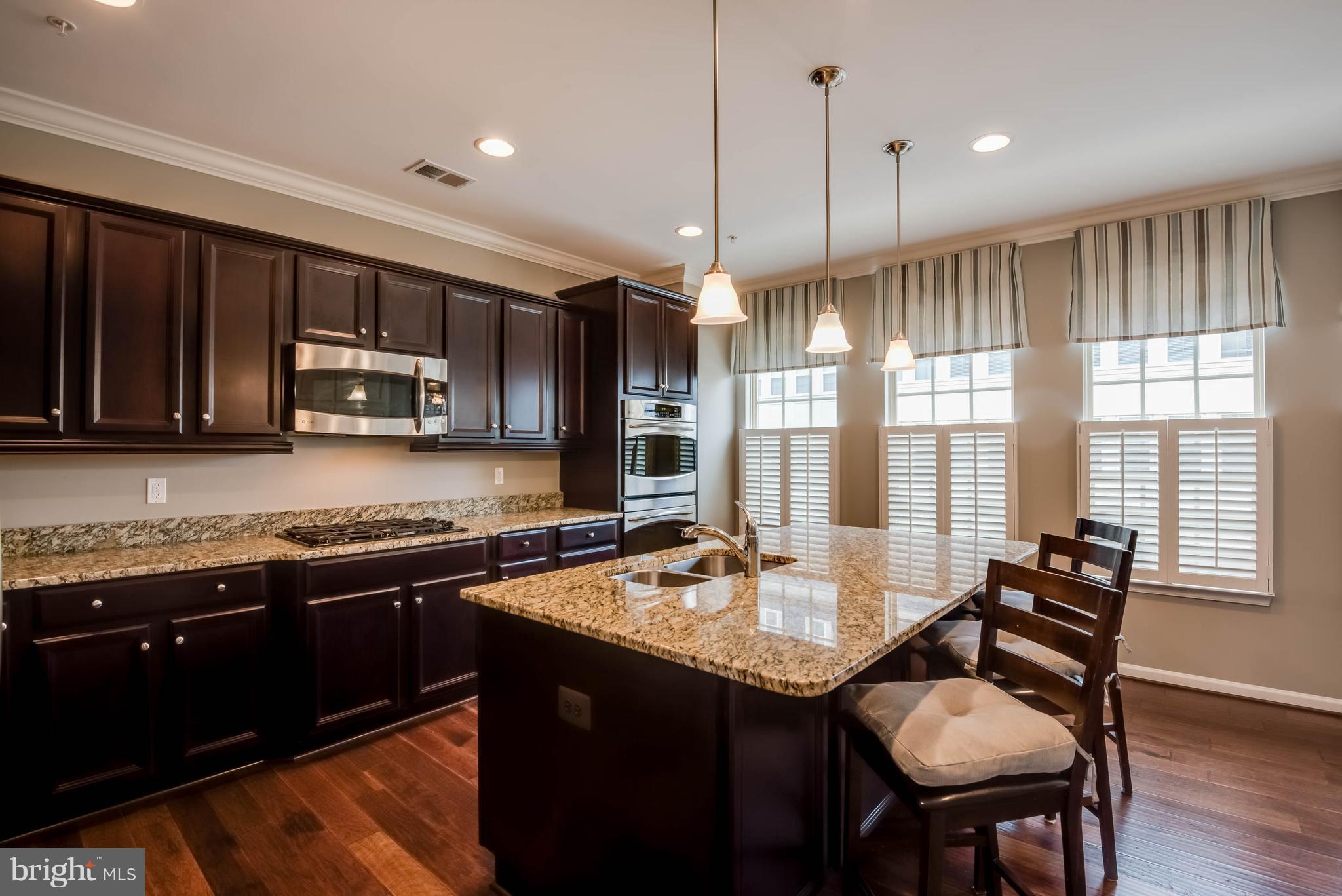 POTOMAC OVERLOOK CONDO - Residential