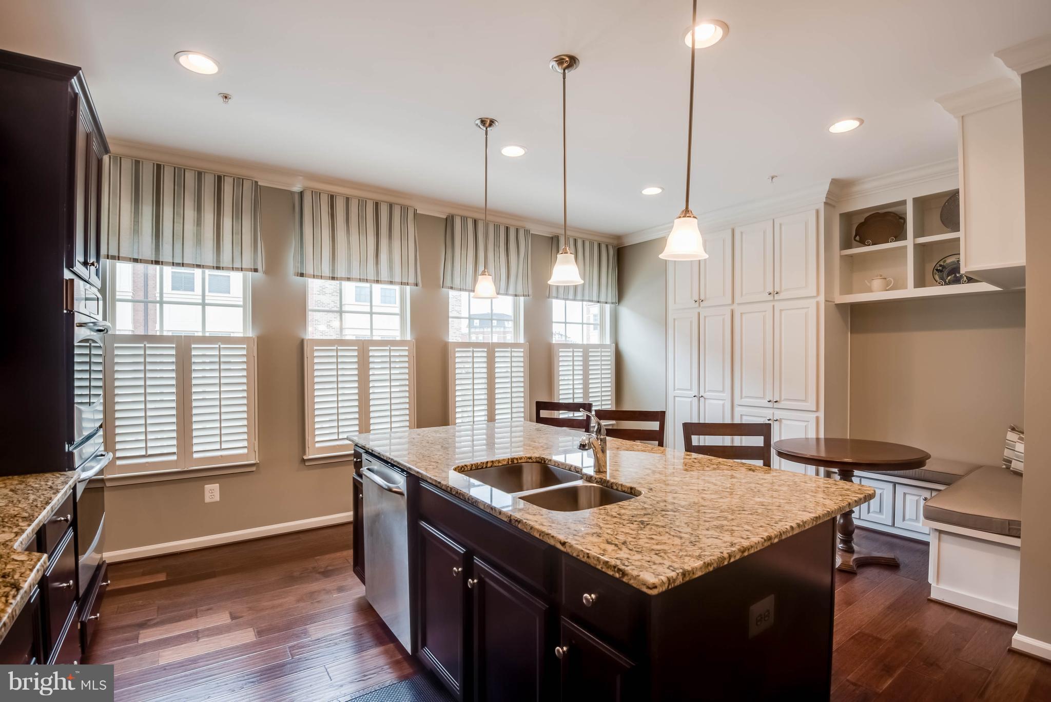 POTOMAC OVERLOOK CONDO - Residential