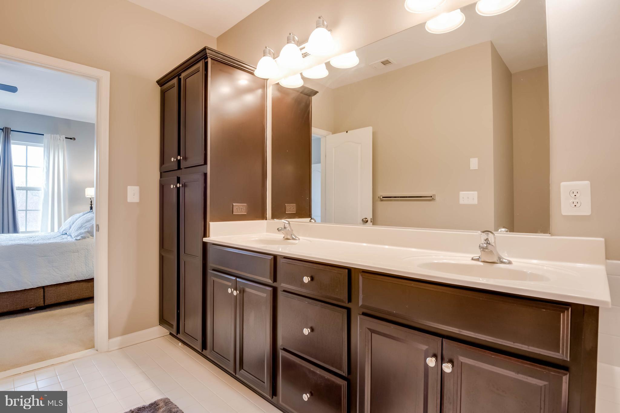 POTOMAC OVERLOOK CONDO - Residential