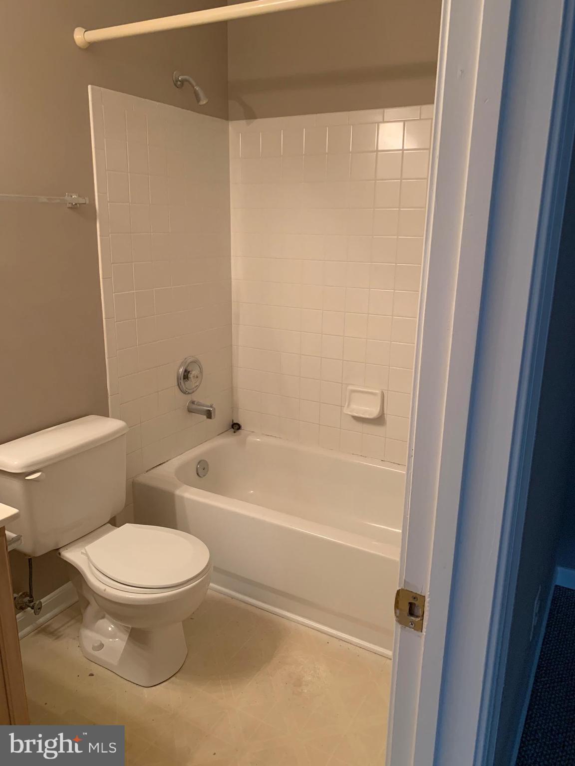 RUFFIN'S POND - Residential Lease