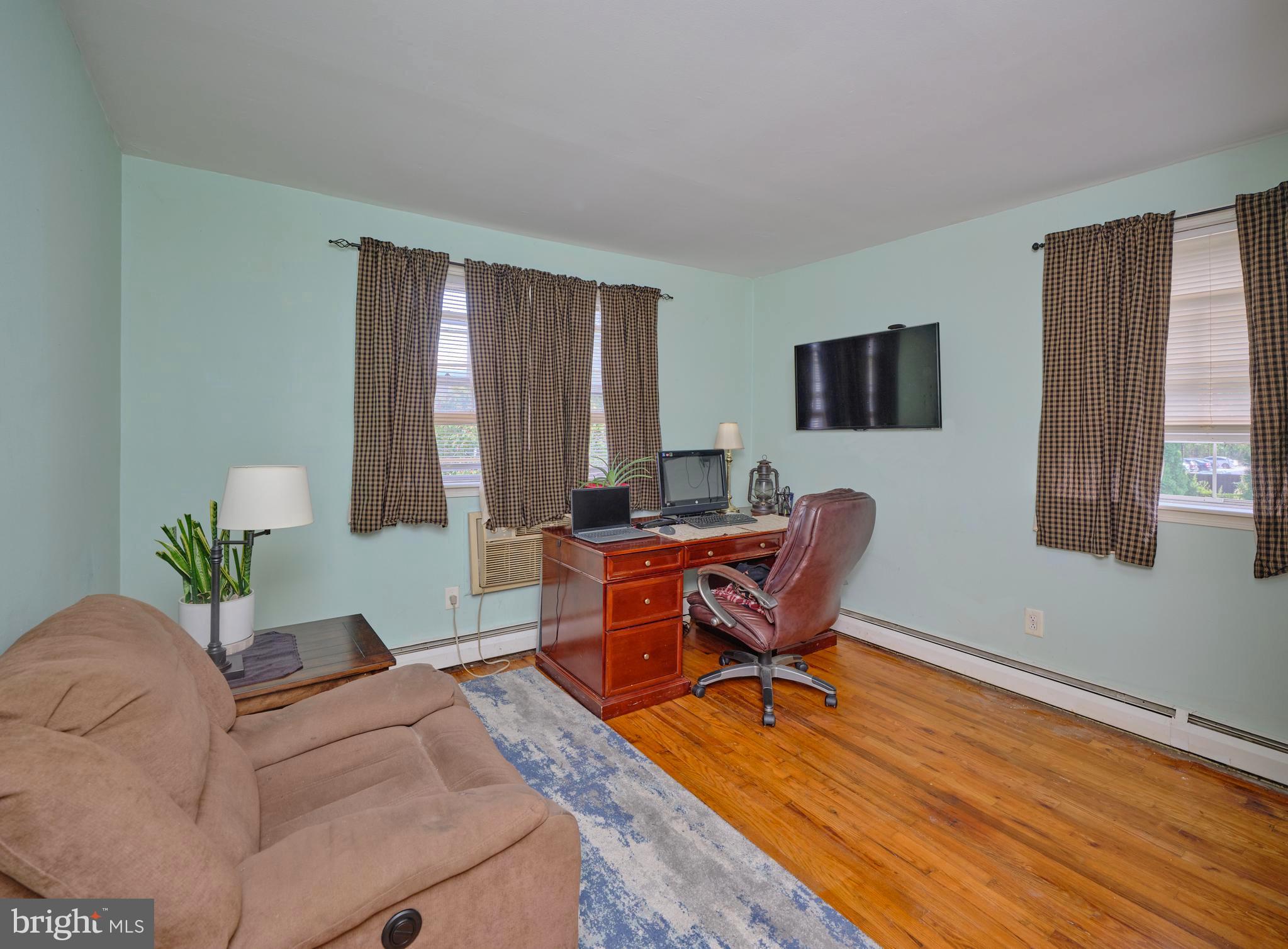 VALLEY HOUSE - Residential