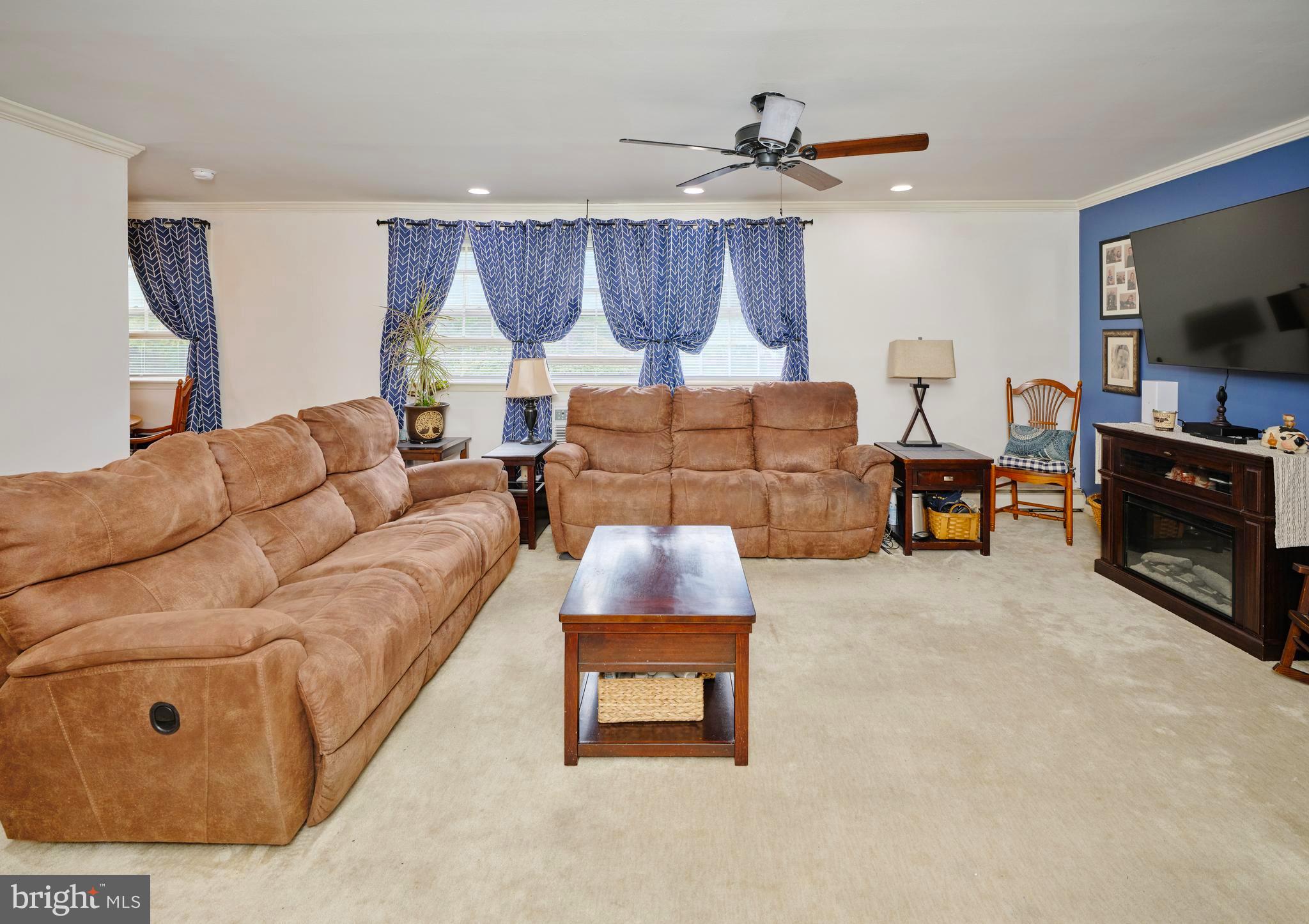 VALLEY HOUSE - Residential