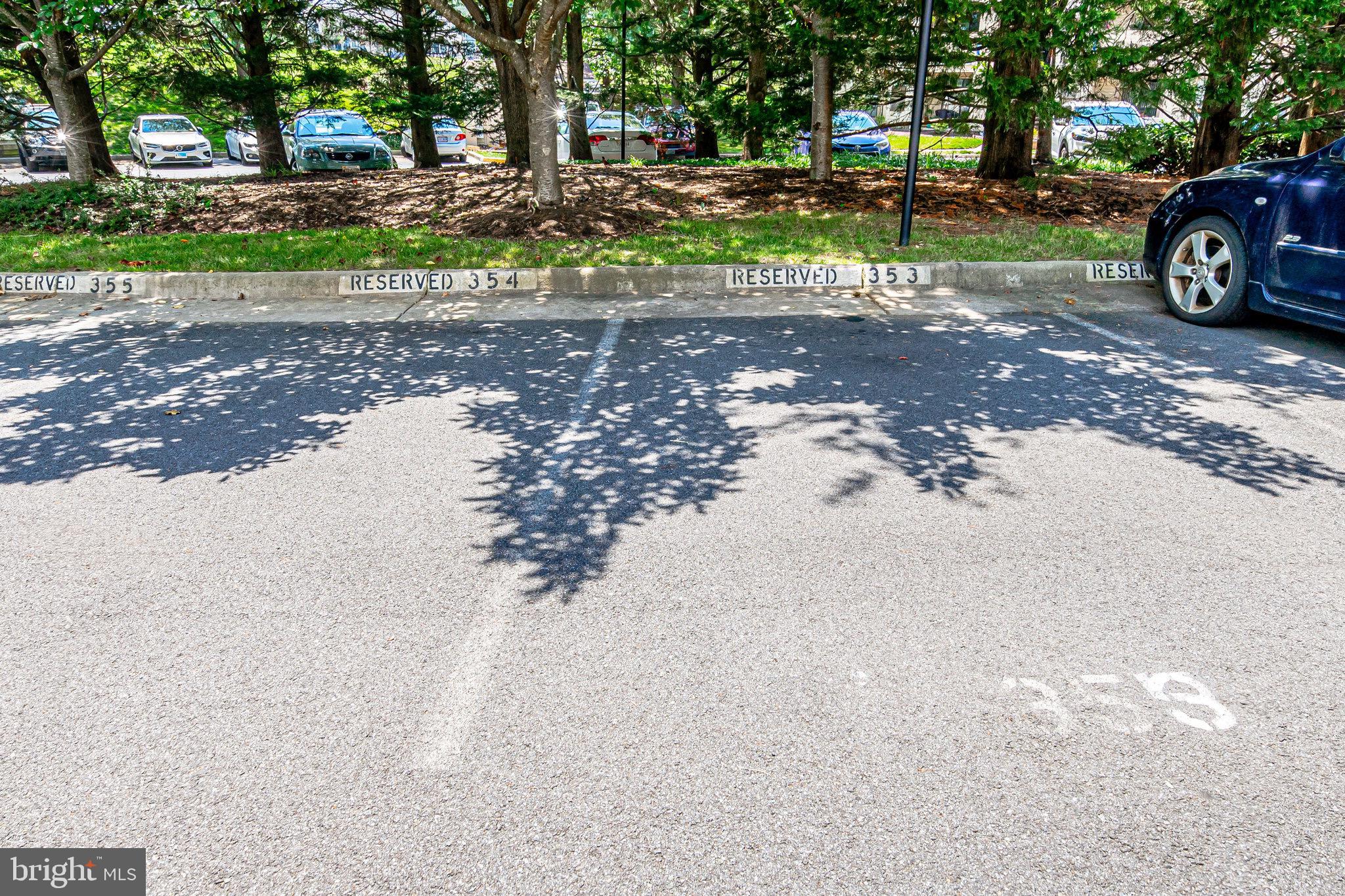 VICTORIA CROSSINGS AT MANCHESTER LAKES - Residential