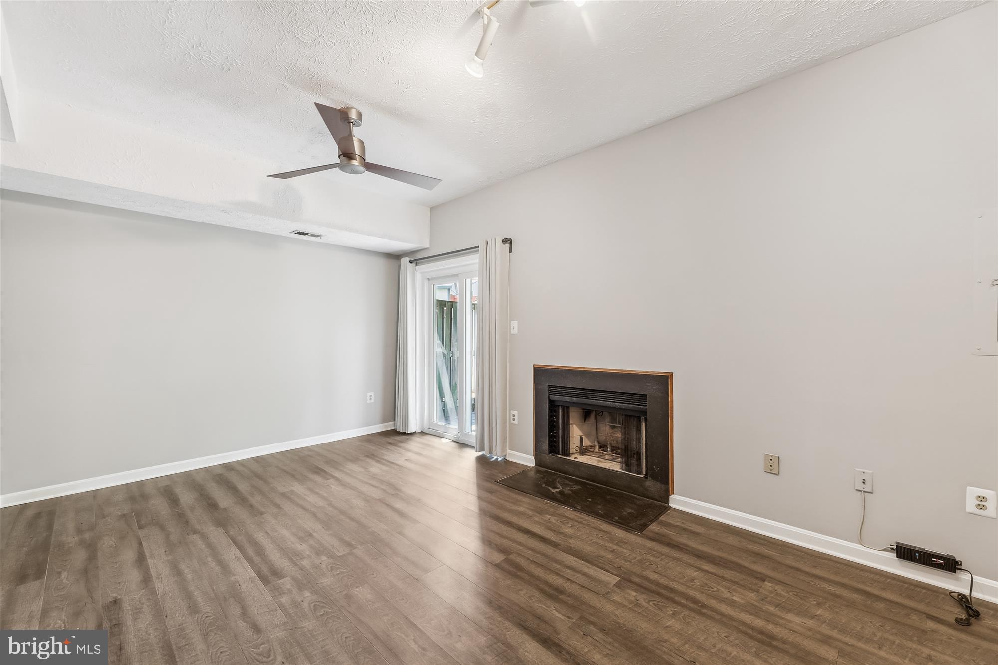 7843 JACOBS DRIVE