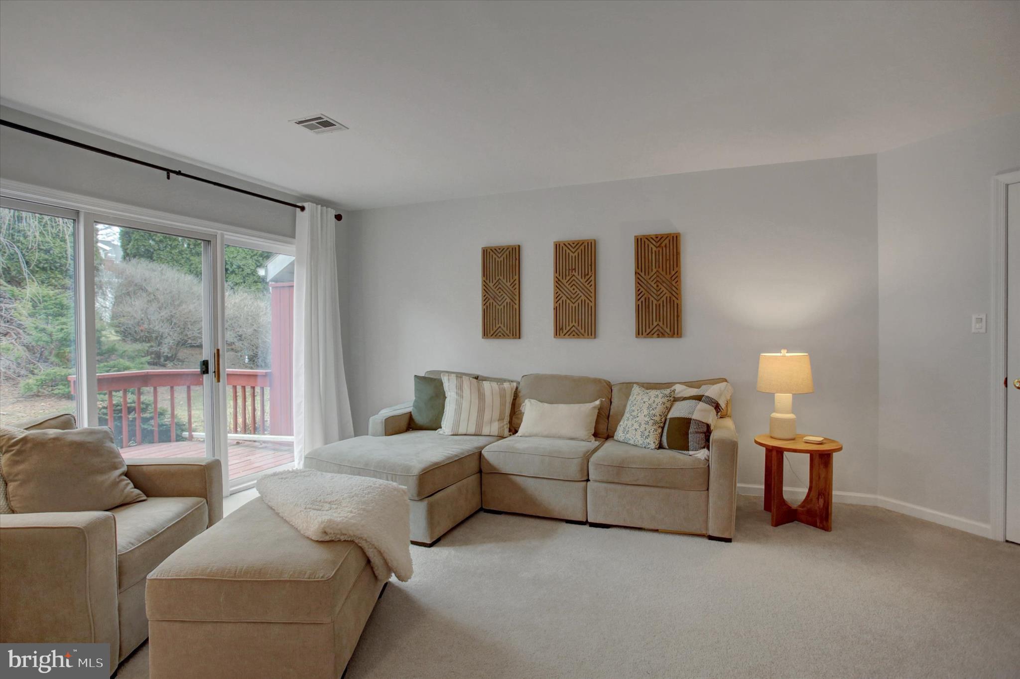 PENN NATIONAL ESTATES - Residential