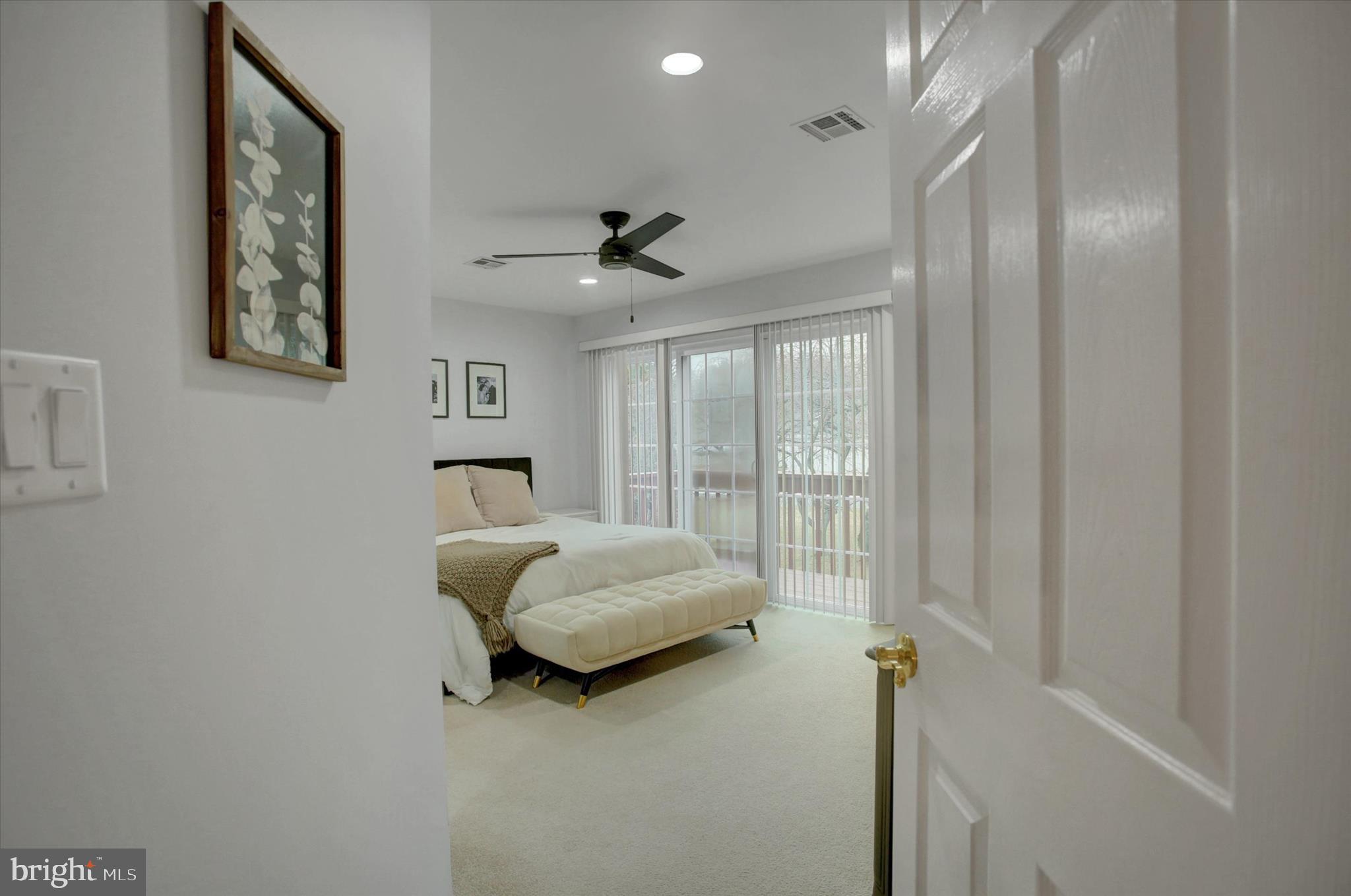 PENN NATIONAL ESTATES - Residential