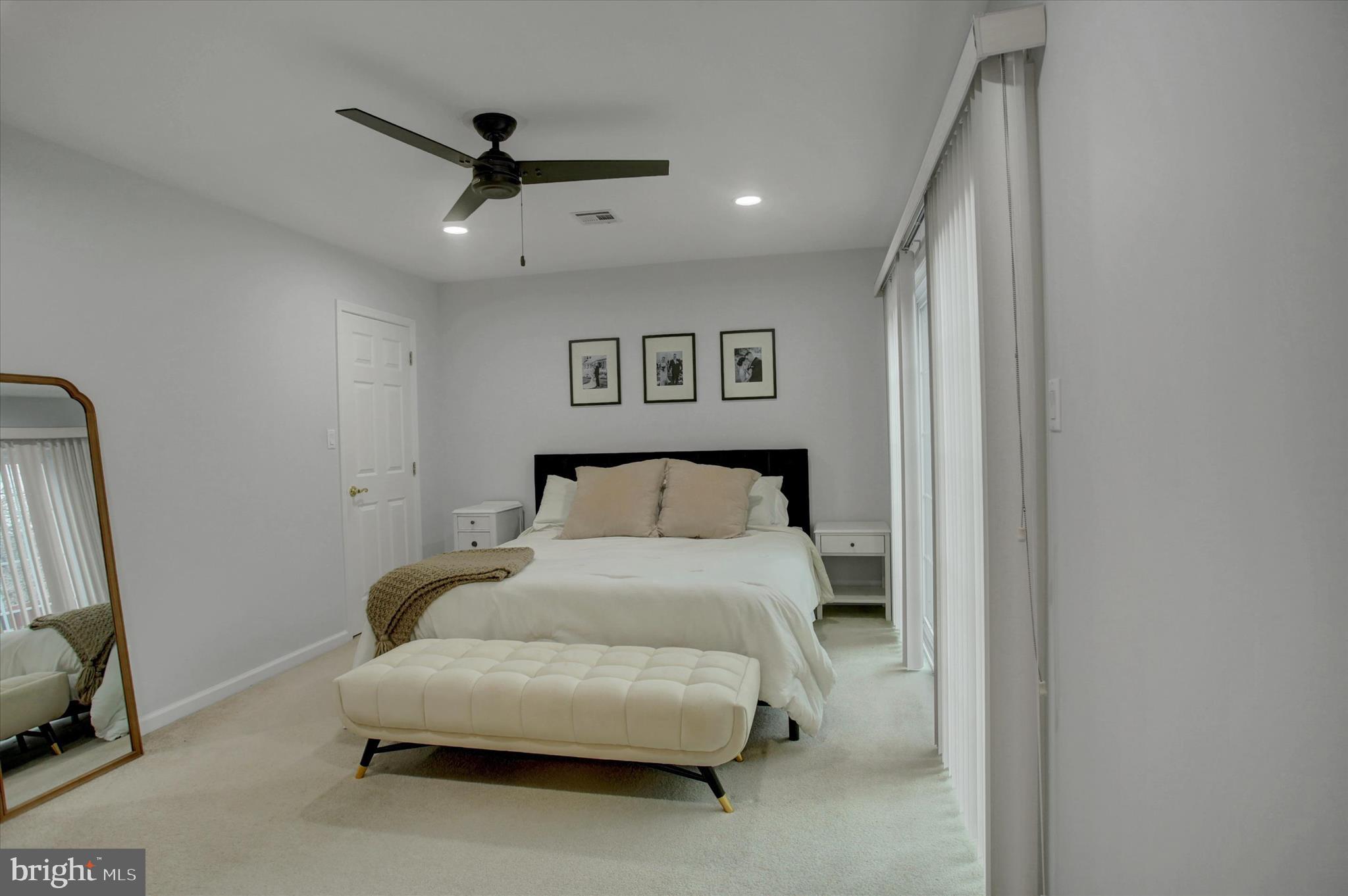 PENN NATIONAL ESTATES - Residential