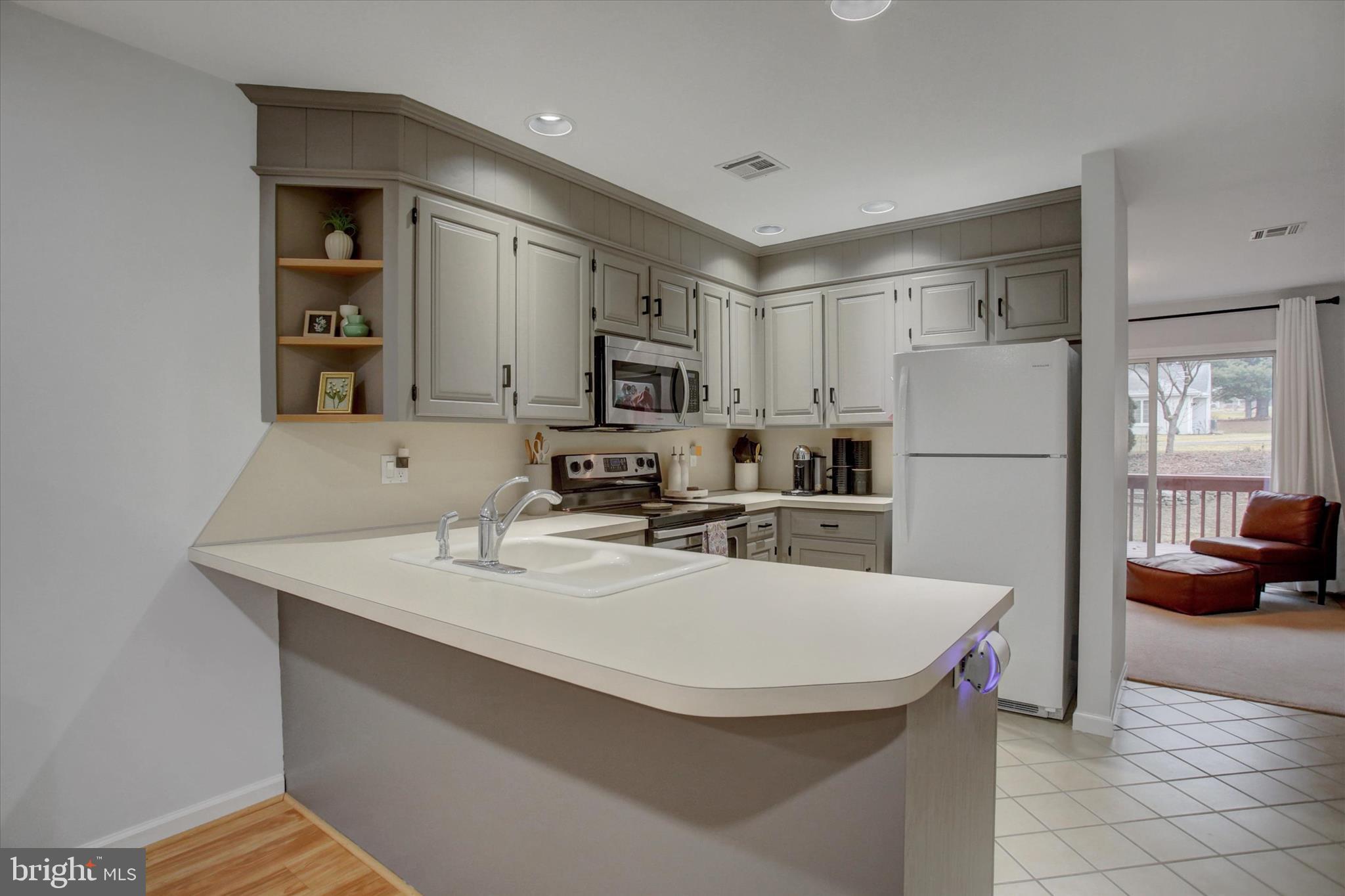 PENN NATIONAL ESTATES - Residential