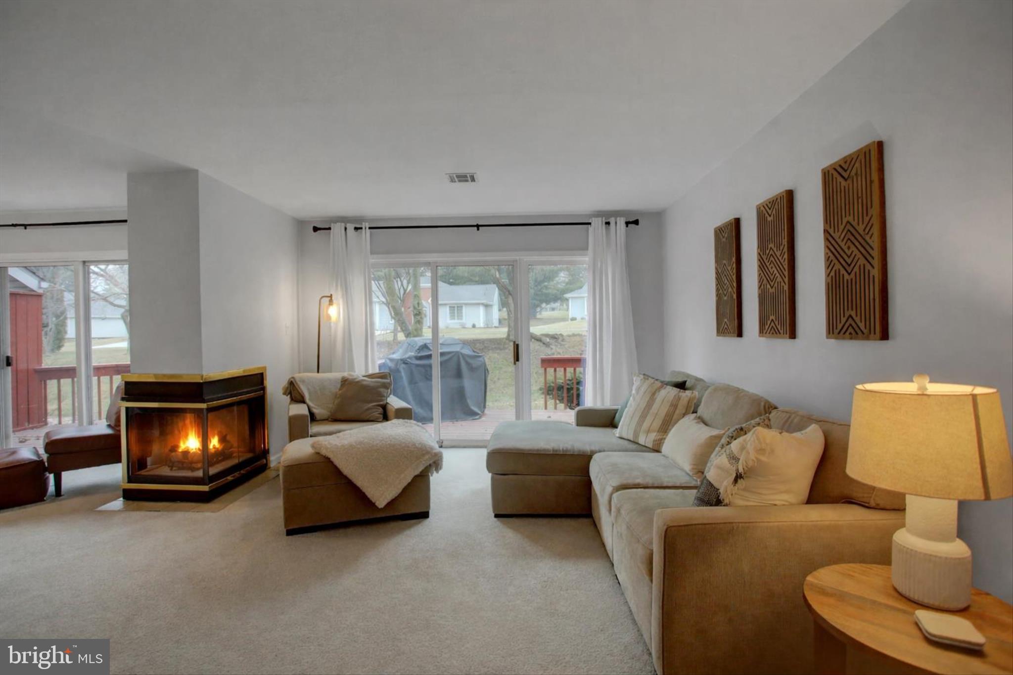 PENN NATIONAL ESTATES - Residential