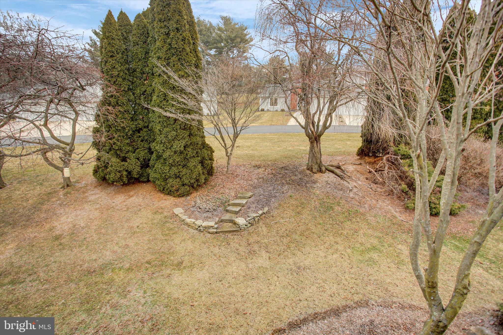 PENN NATIONAL ESTATES - Residential