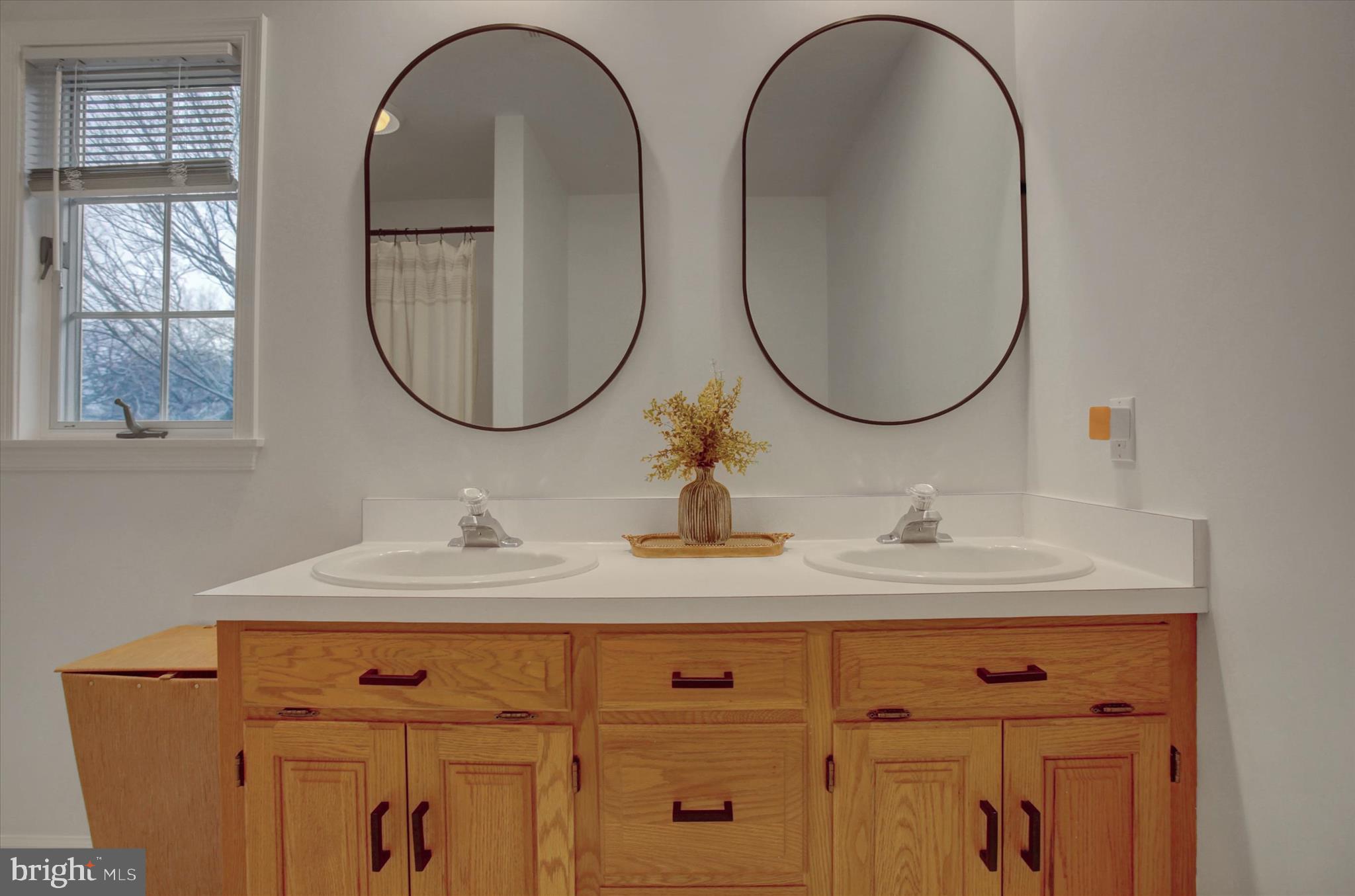 PENN NATIONAL ESTATES - Residential