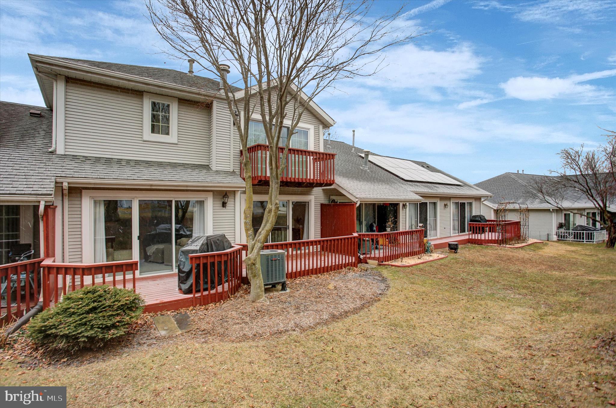 PENN NATIONAL ESTATES - Residential