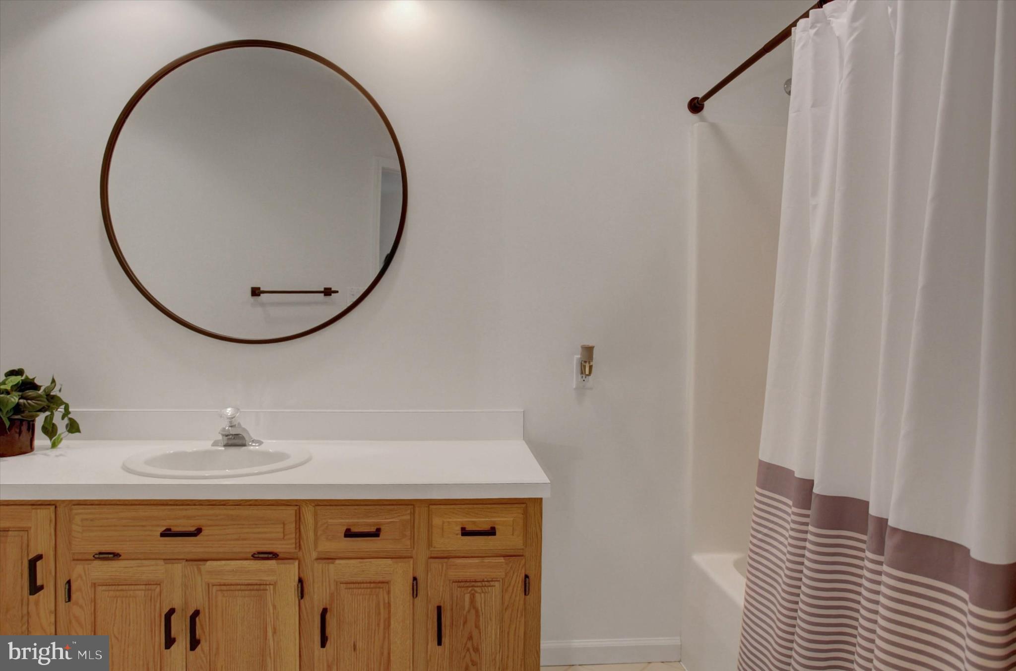 PENN NATIONAL ESTATES - Residential