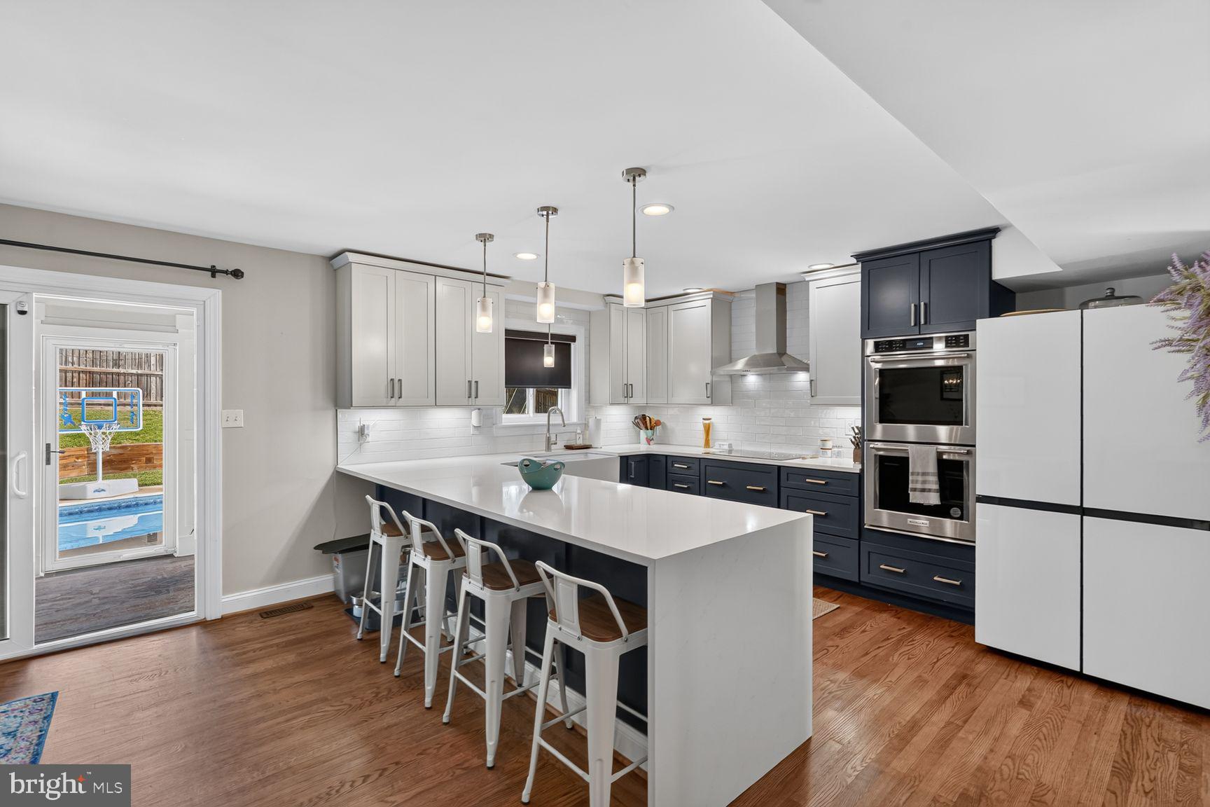 312 SILKY OAK COURT