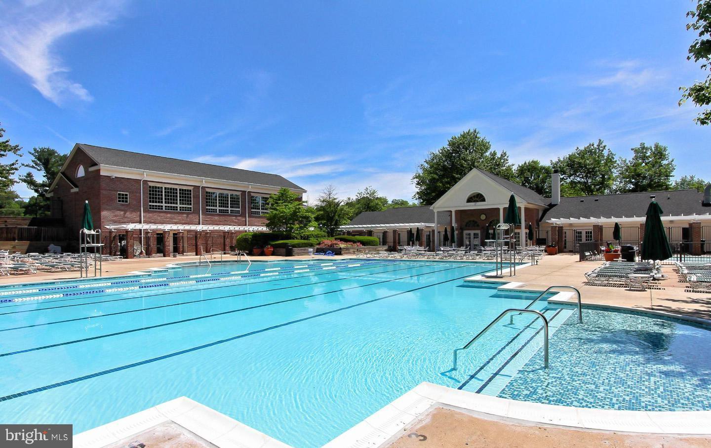 HEIGHTS AT PENDERBROOK - Residential