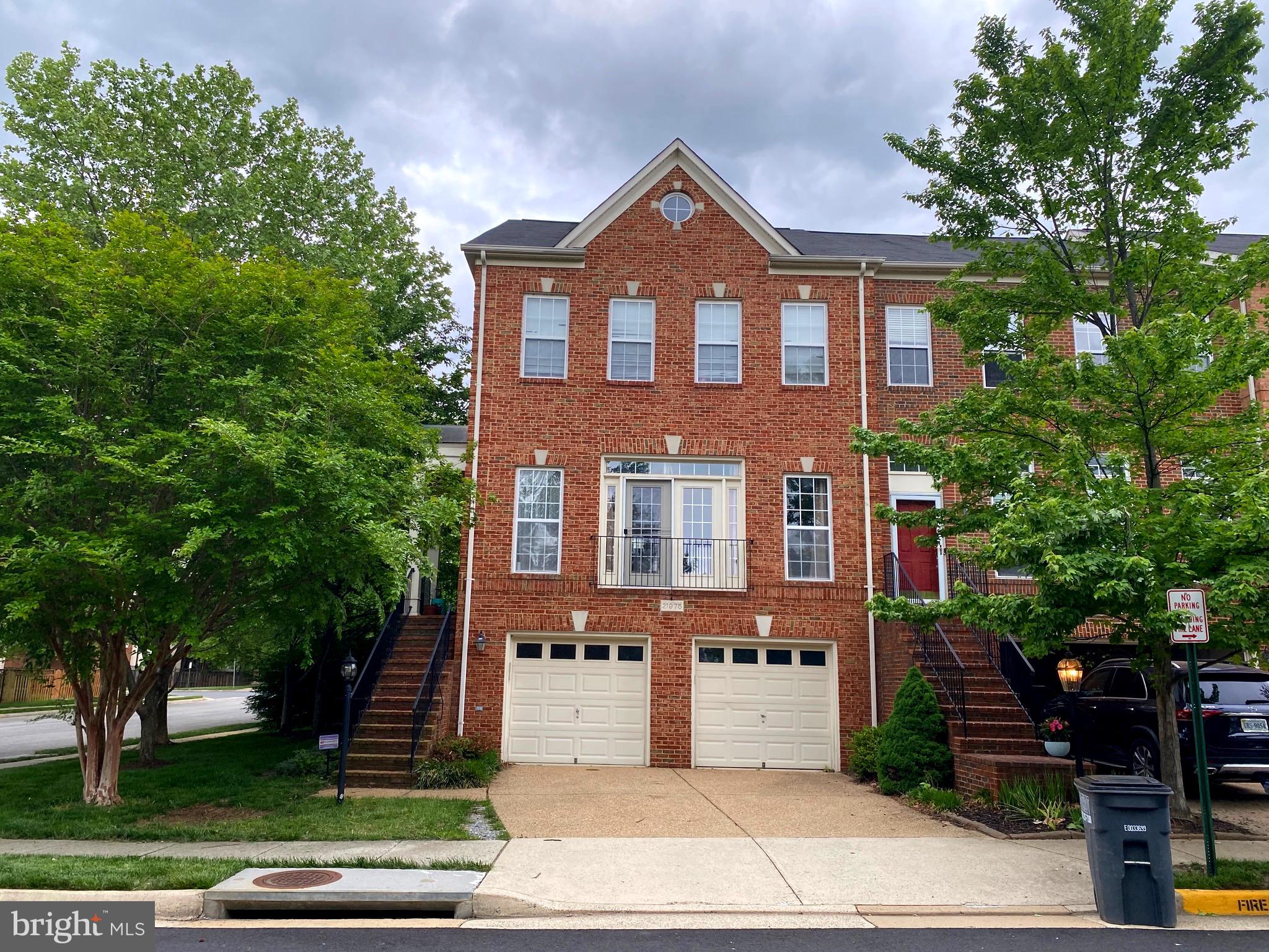 BROADLANDS SOUTH - Residential Lease