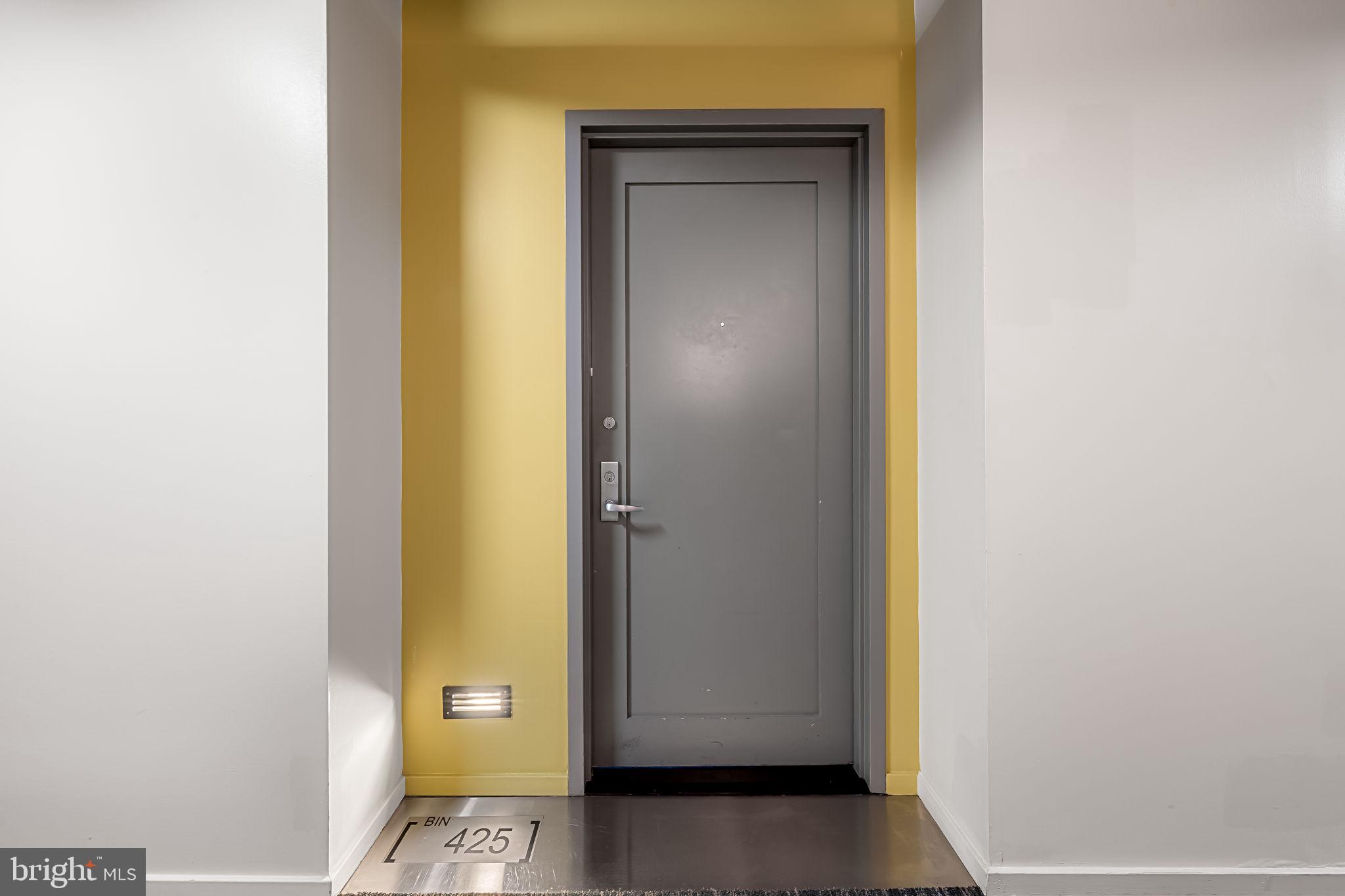 LOCUST POINT - Residential