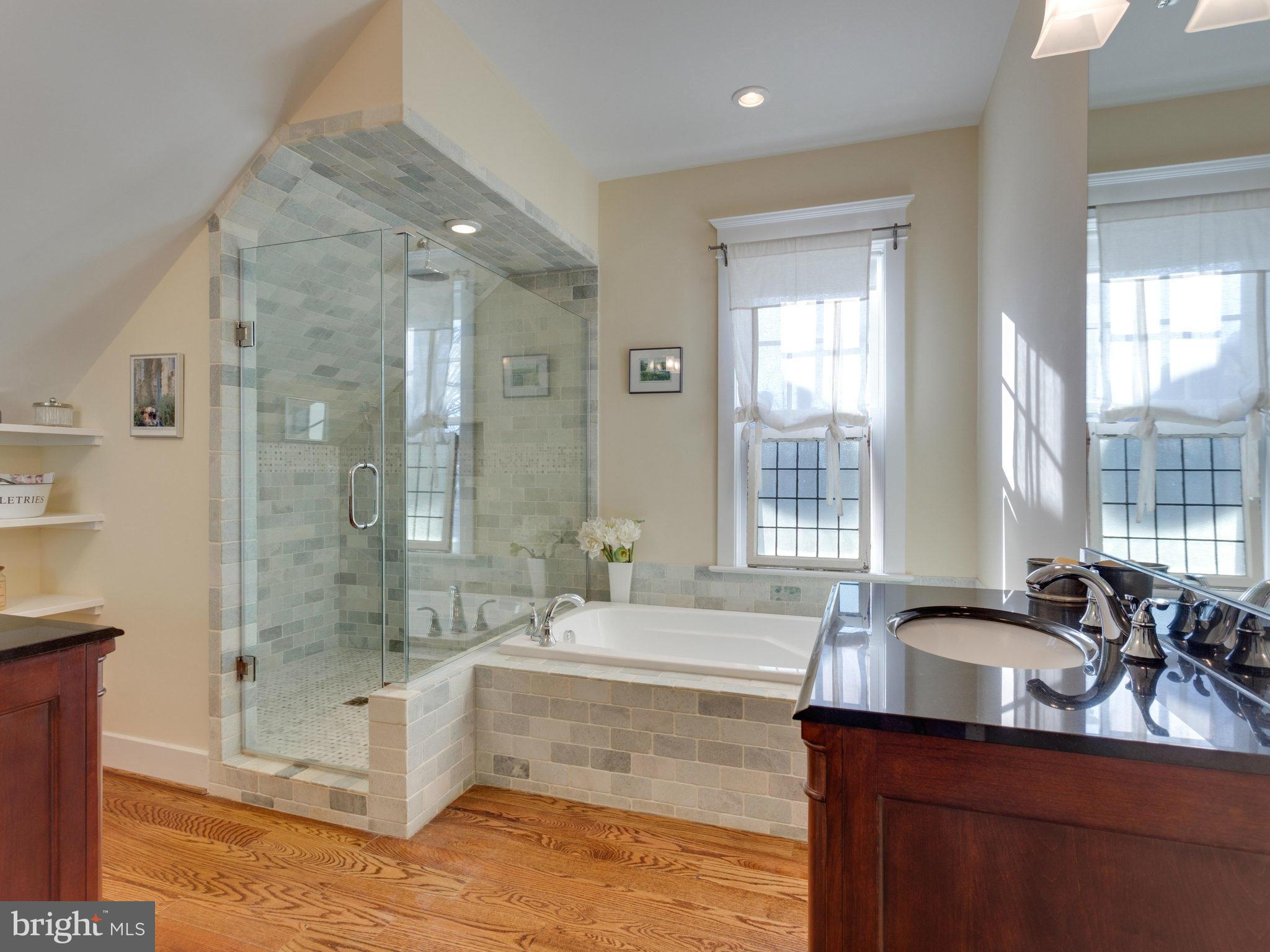 BRENTON - Residential