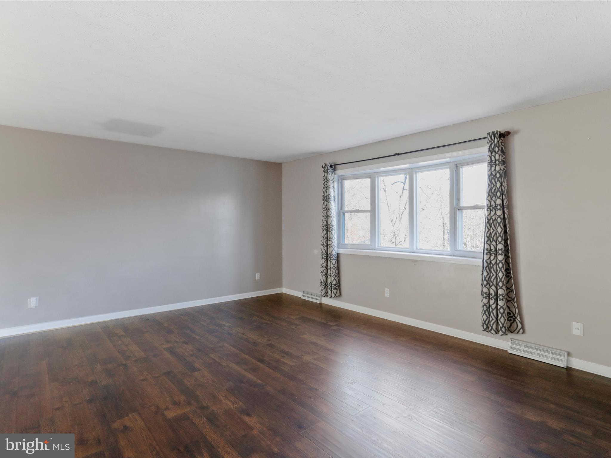 SUMMIT HILLS - Residential