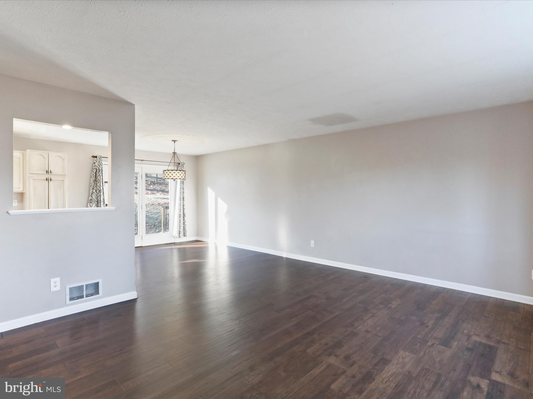 SUMMIT HILLS - Residential