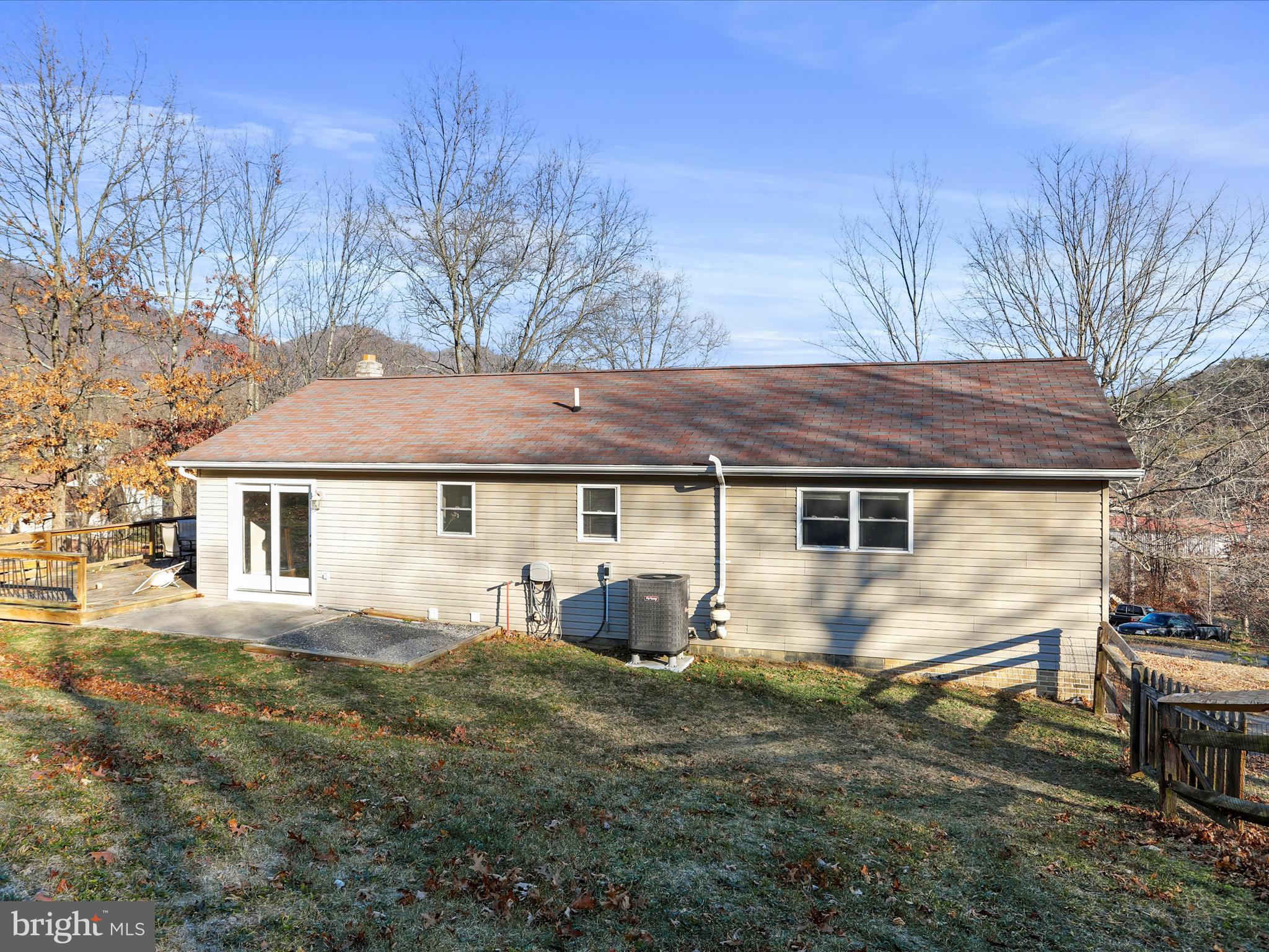 SUMMIT HILLS - Residential