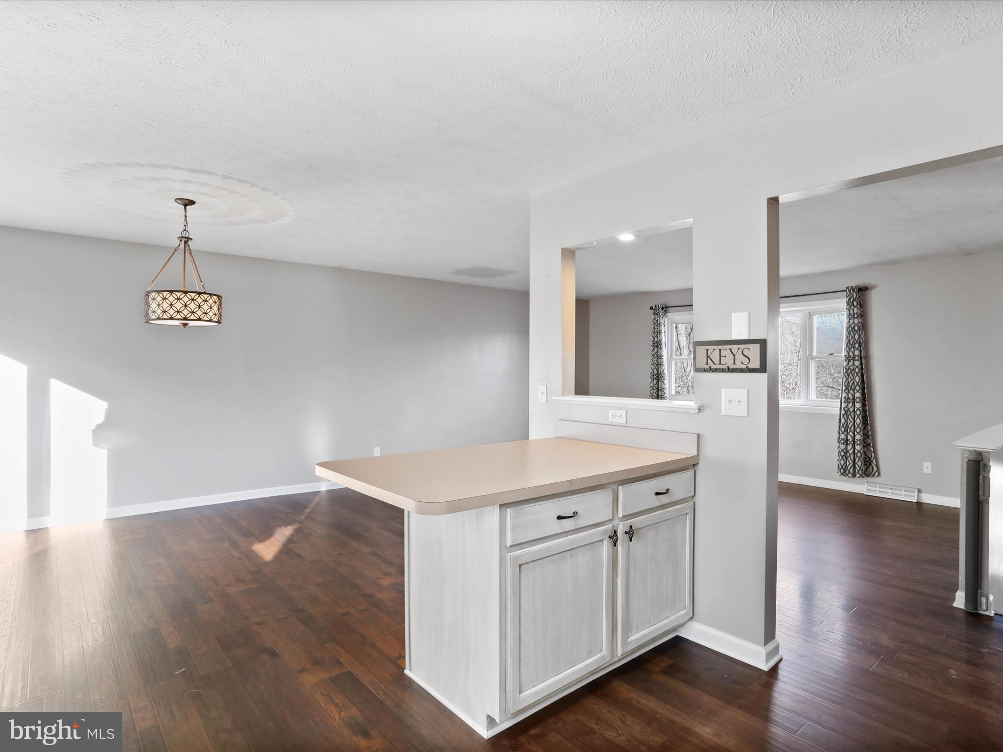 SUMMIT HILLS - Residential