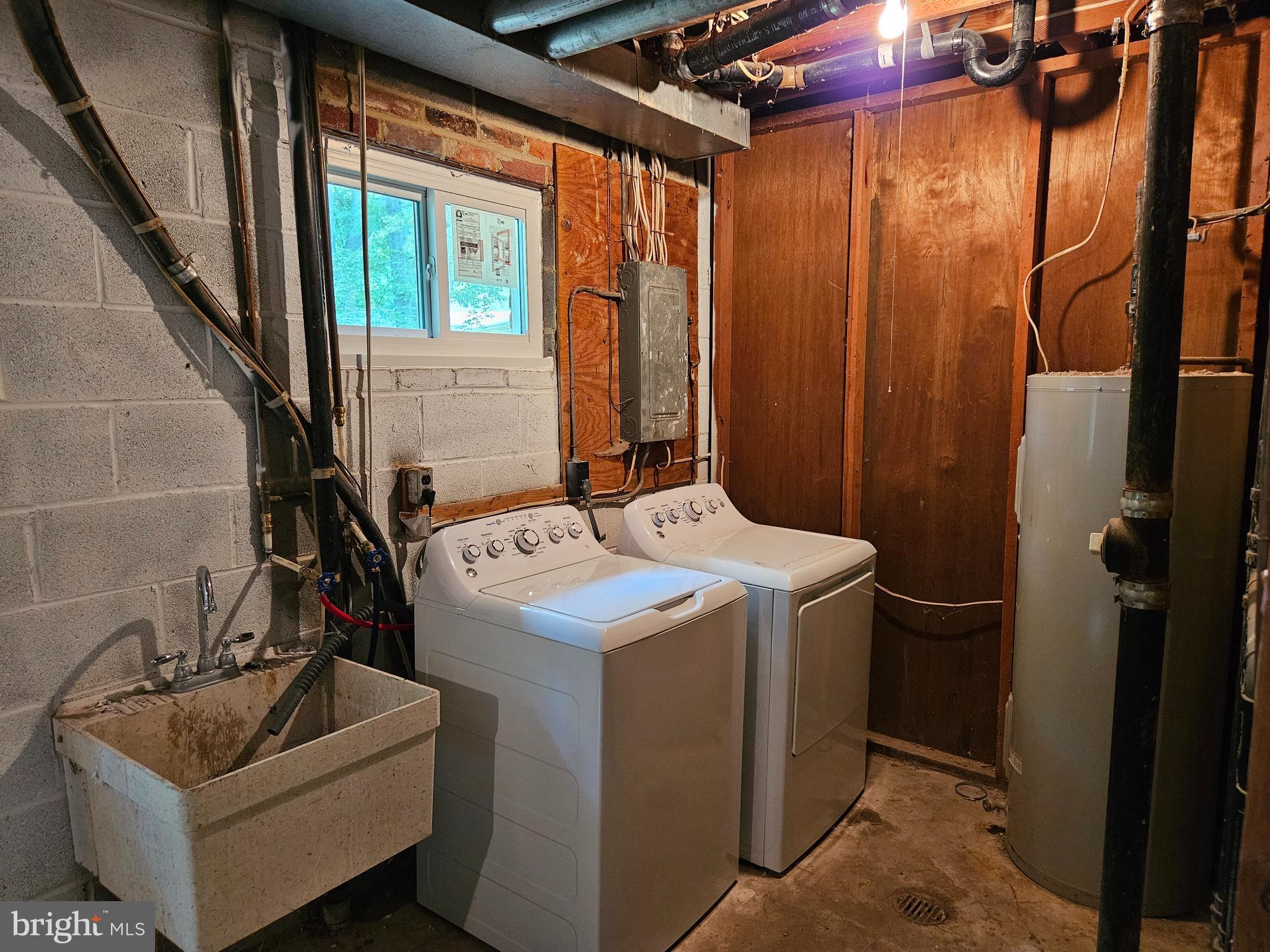 WILLOW WOODS - Residential