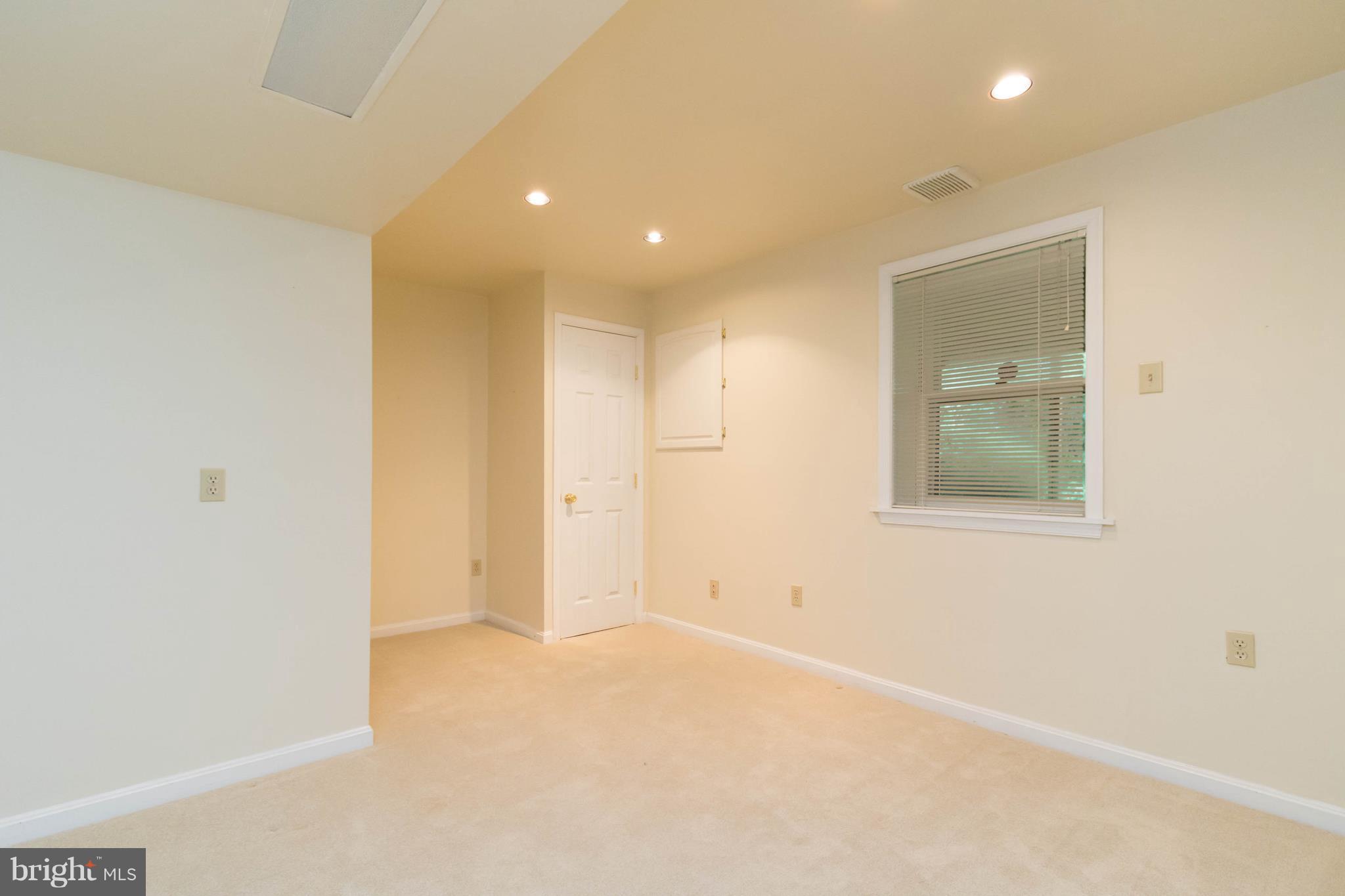 FAIR OAKS ESTATES - Residential