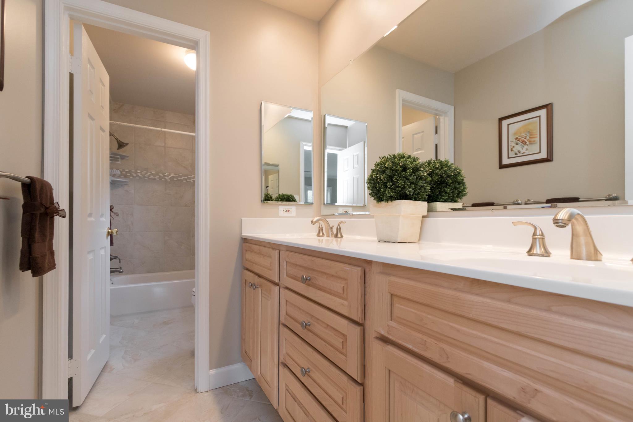 FAIR OAKS ESTATES - Residential