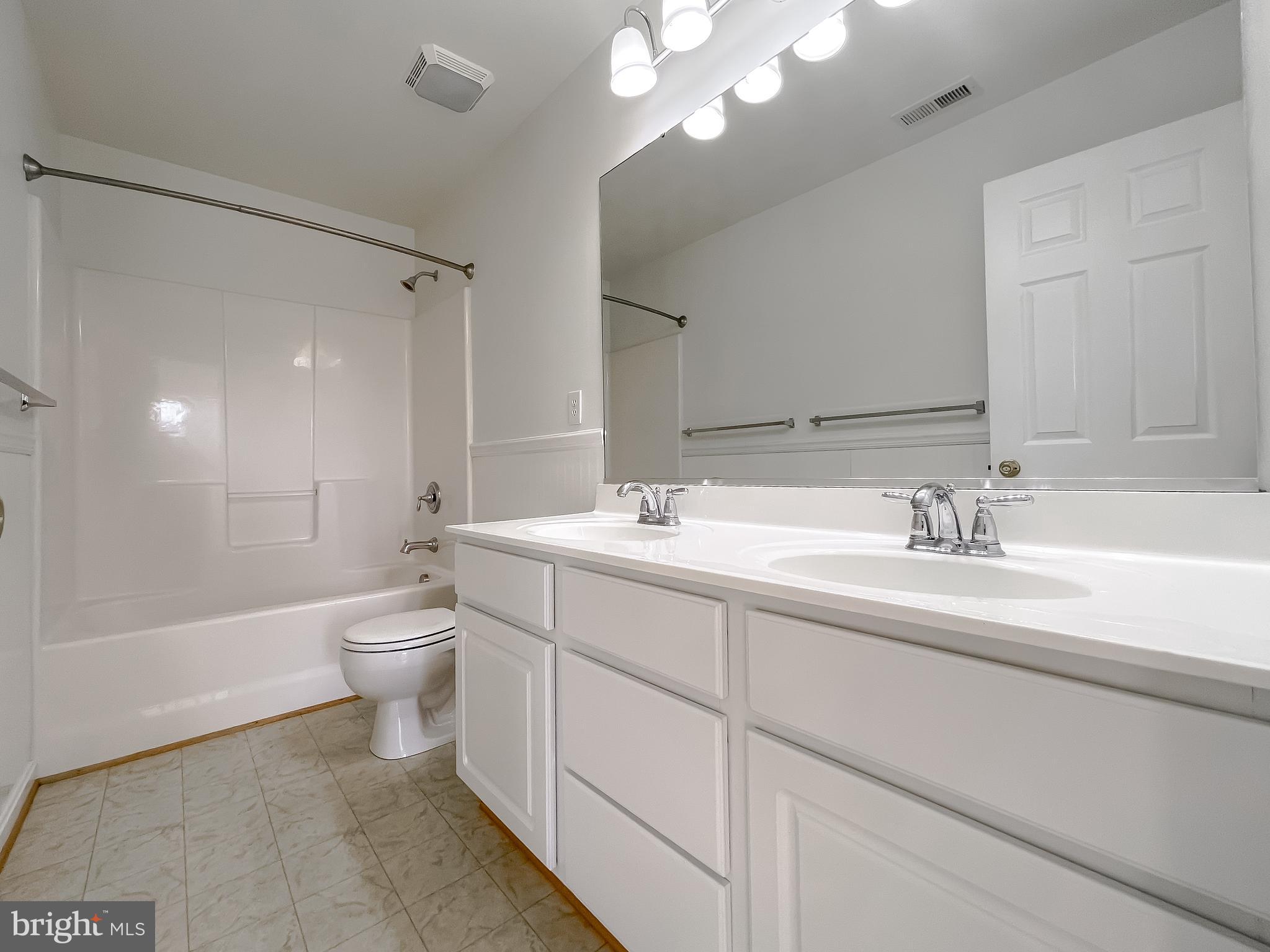 CECIL'S MILL - Residential