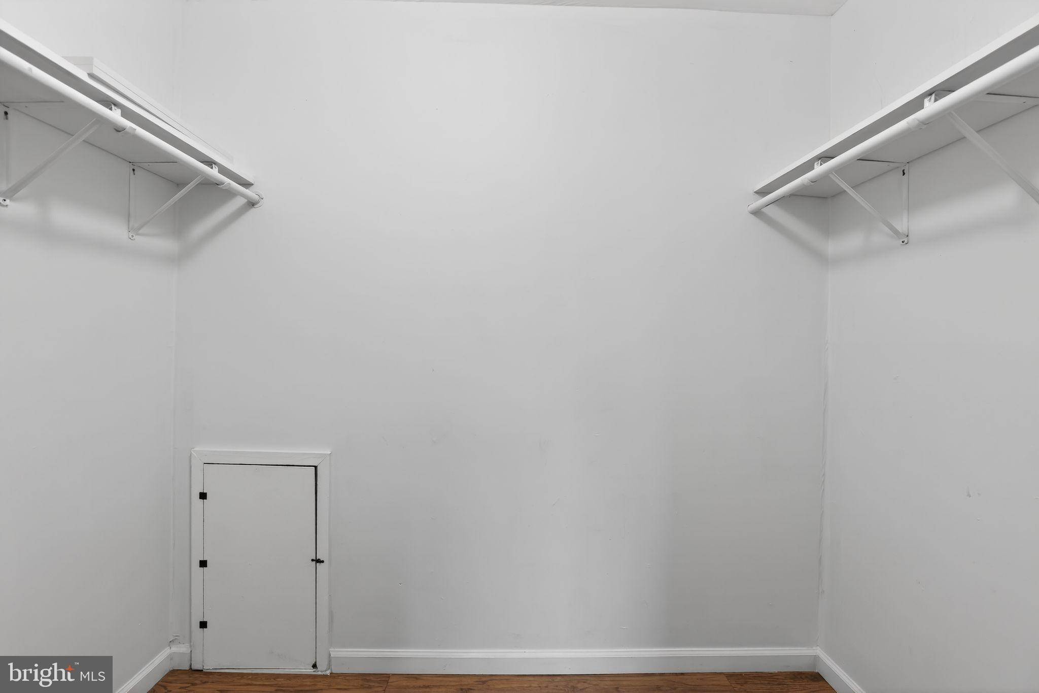 ROUND MEADOW - Residential