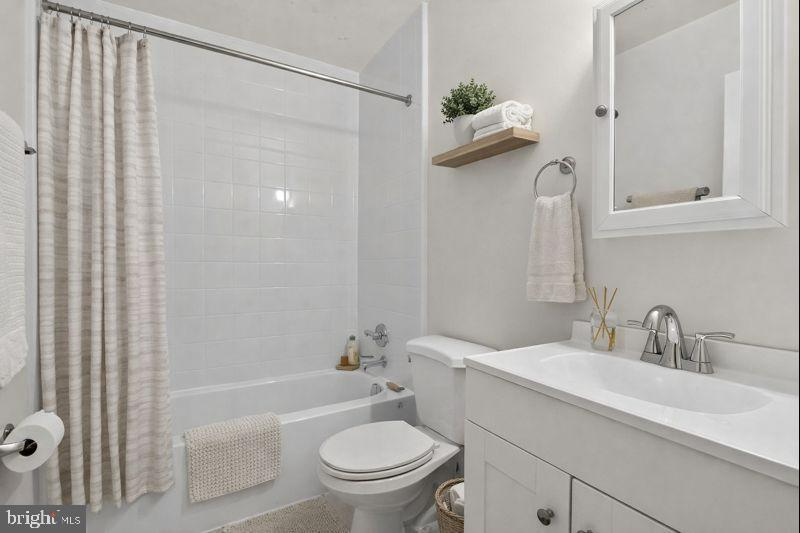 ROUND MEADOW - Residential