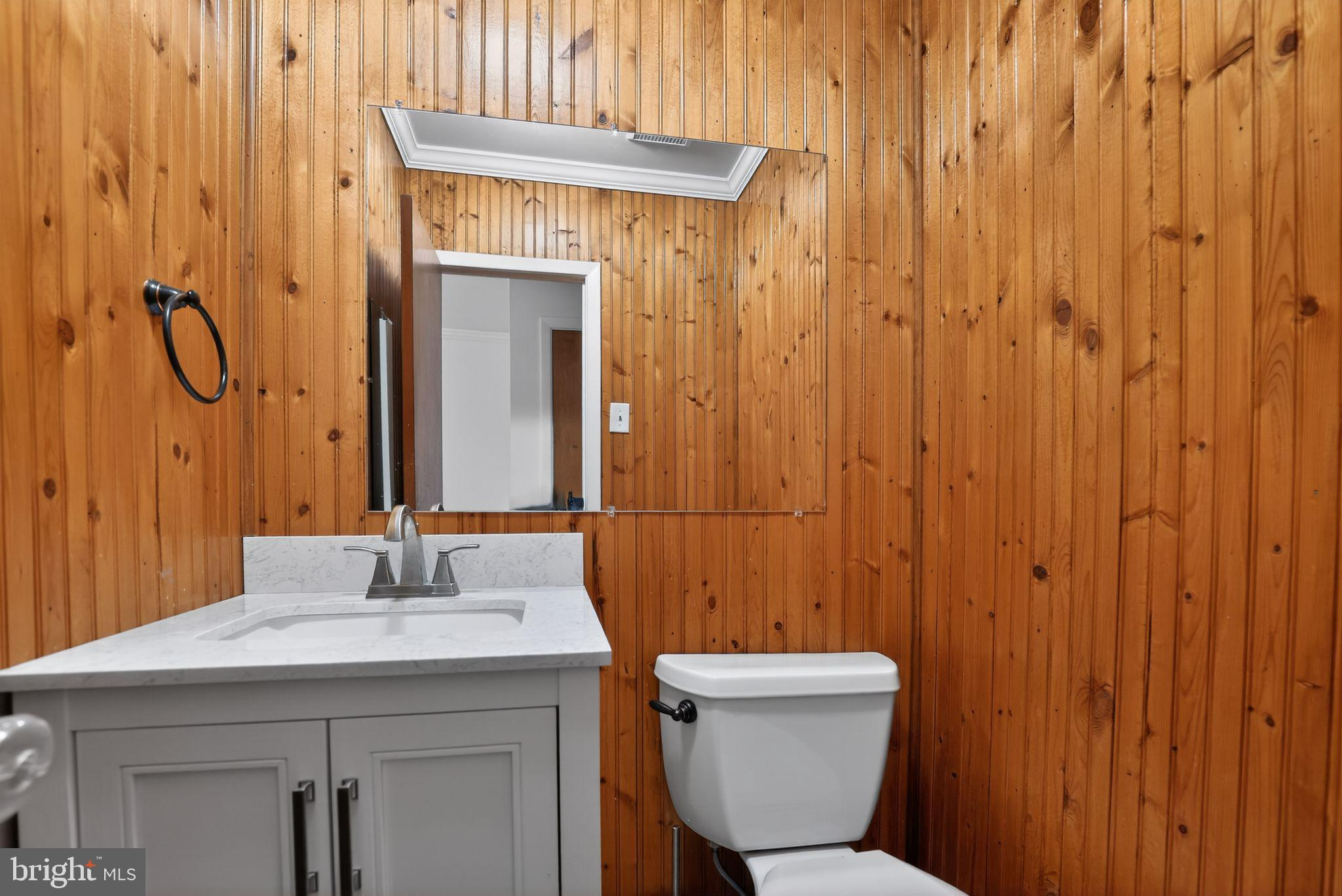 ROUND MEADOW - Residential