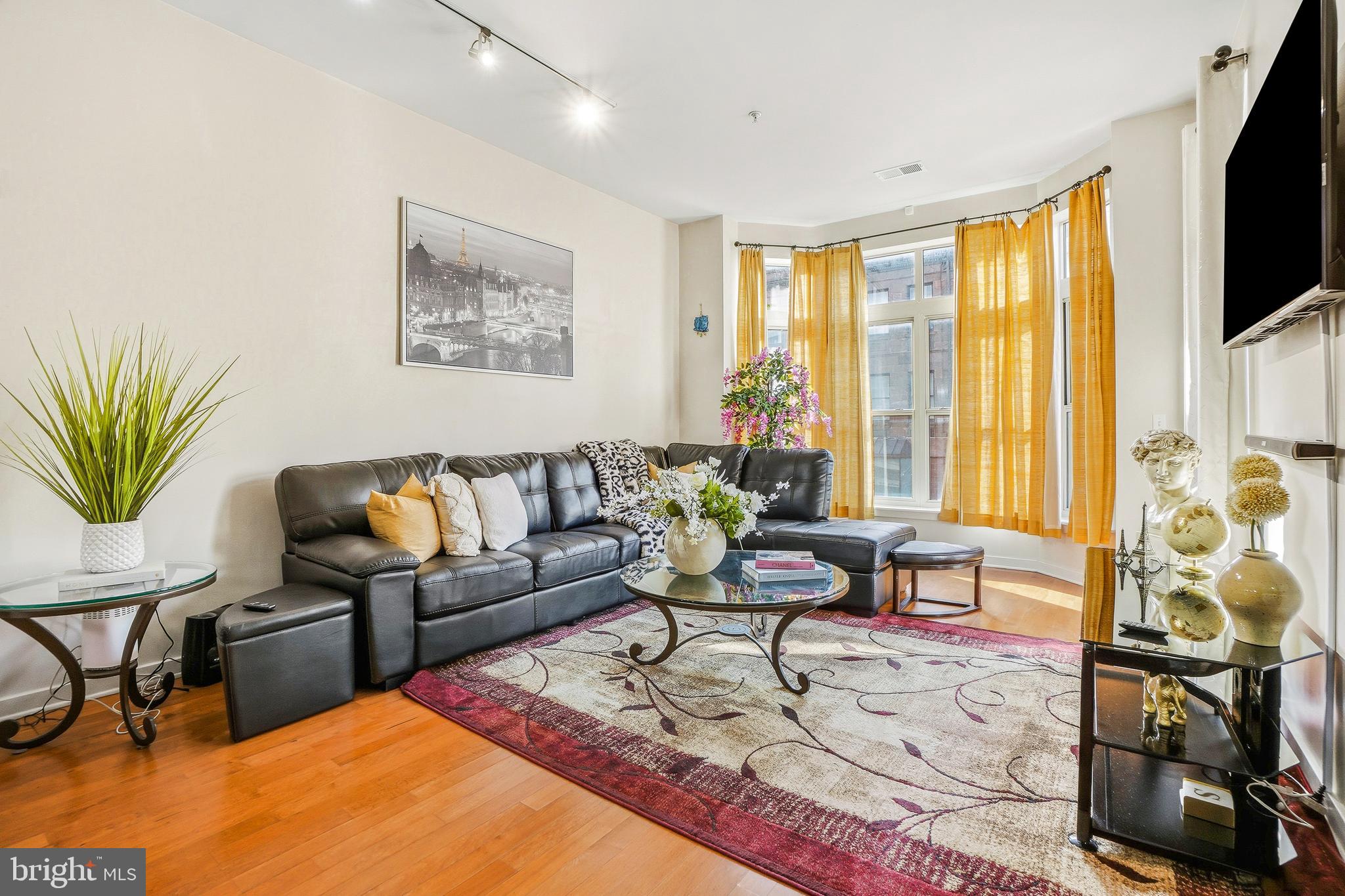 MOUNT VERNON PLACE HISTORIC DISTRICT - Residential