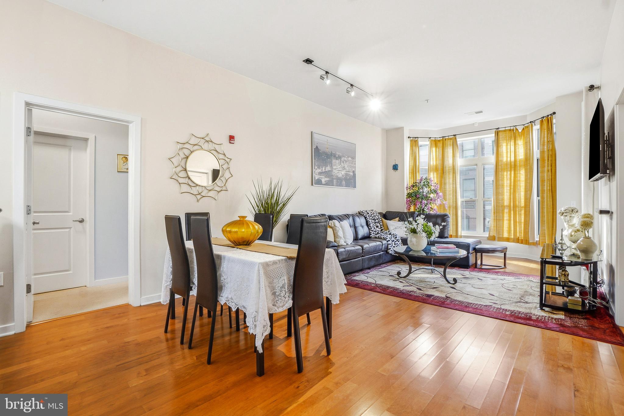 MOUNT VERNON PLACE HISTORIC DISTRICT - Residential