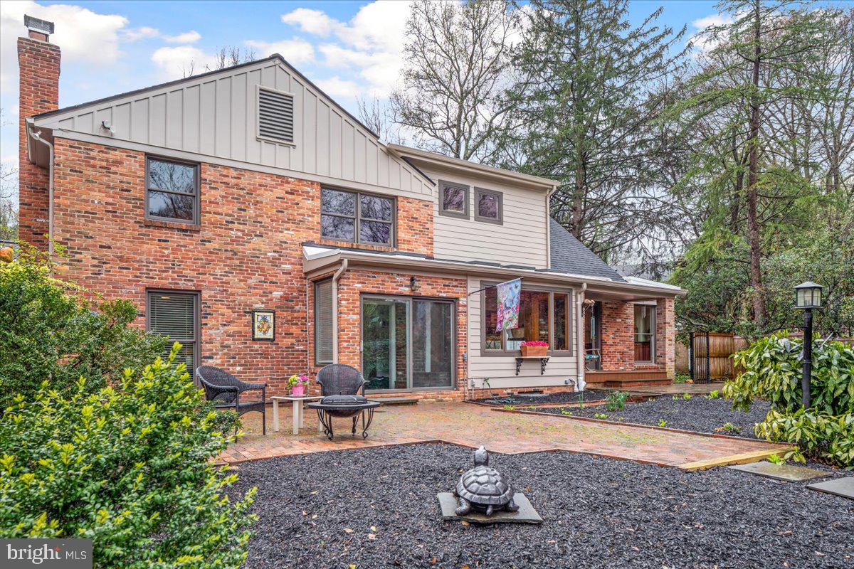 BARCROFT WOODS - Residential