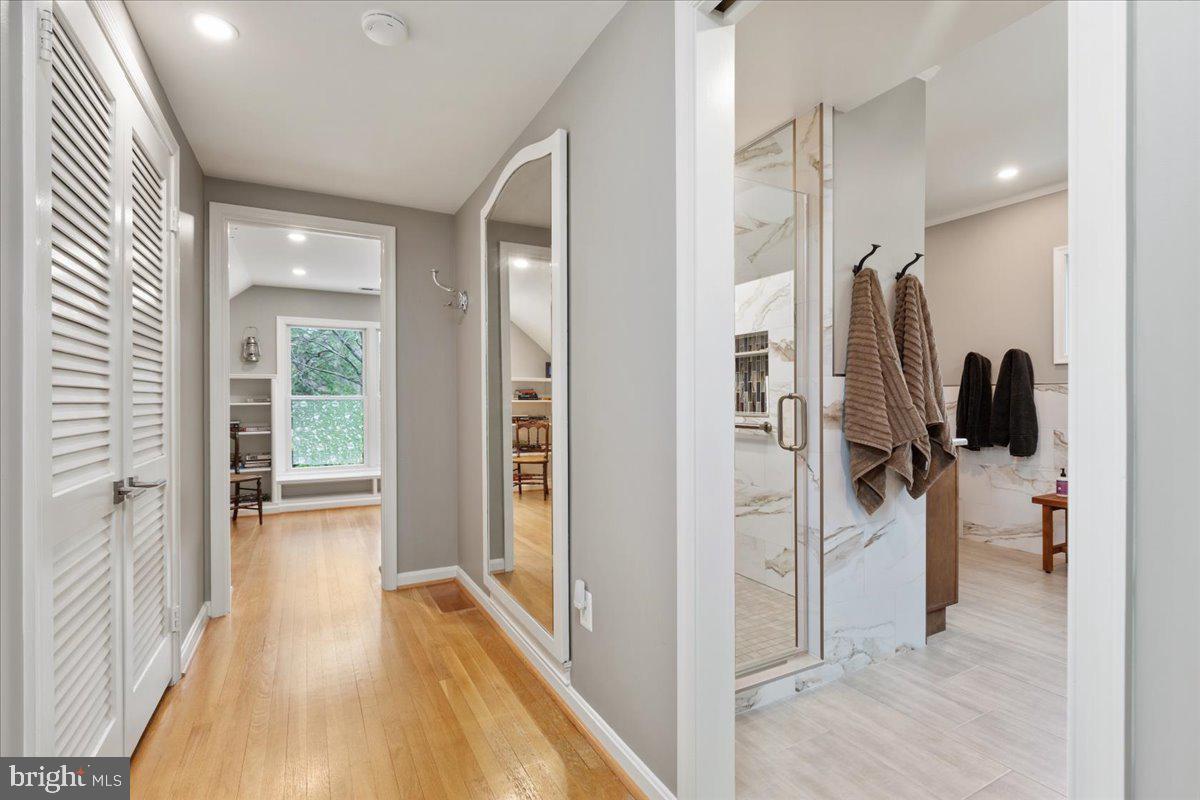 BARCROFT WOODS - Residential