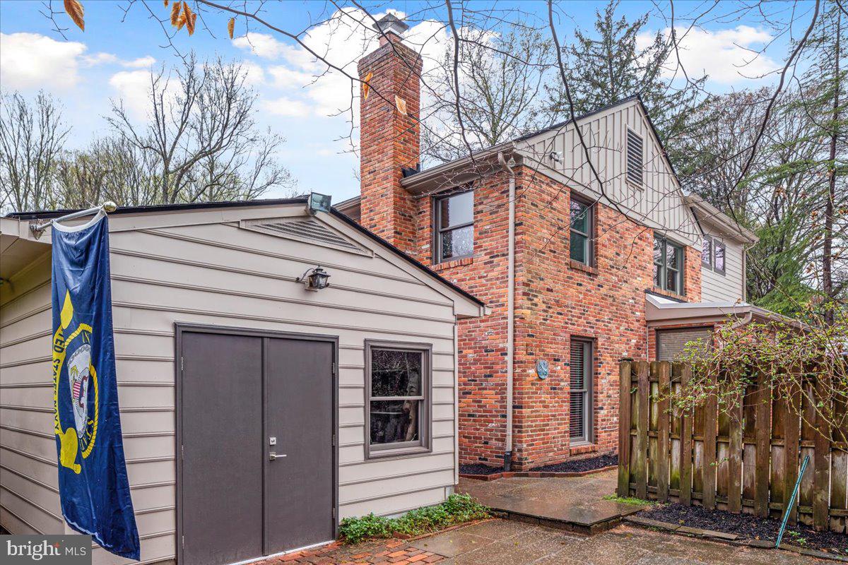 BARCROFT WOODS - Residential