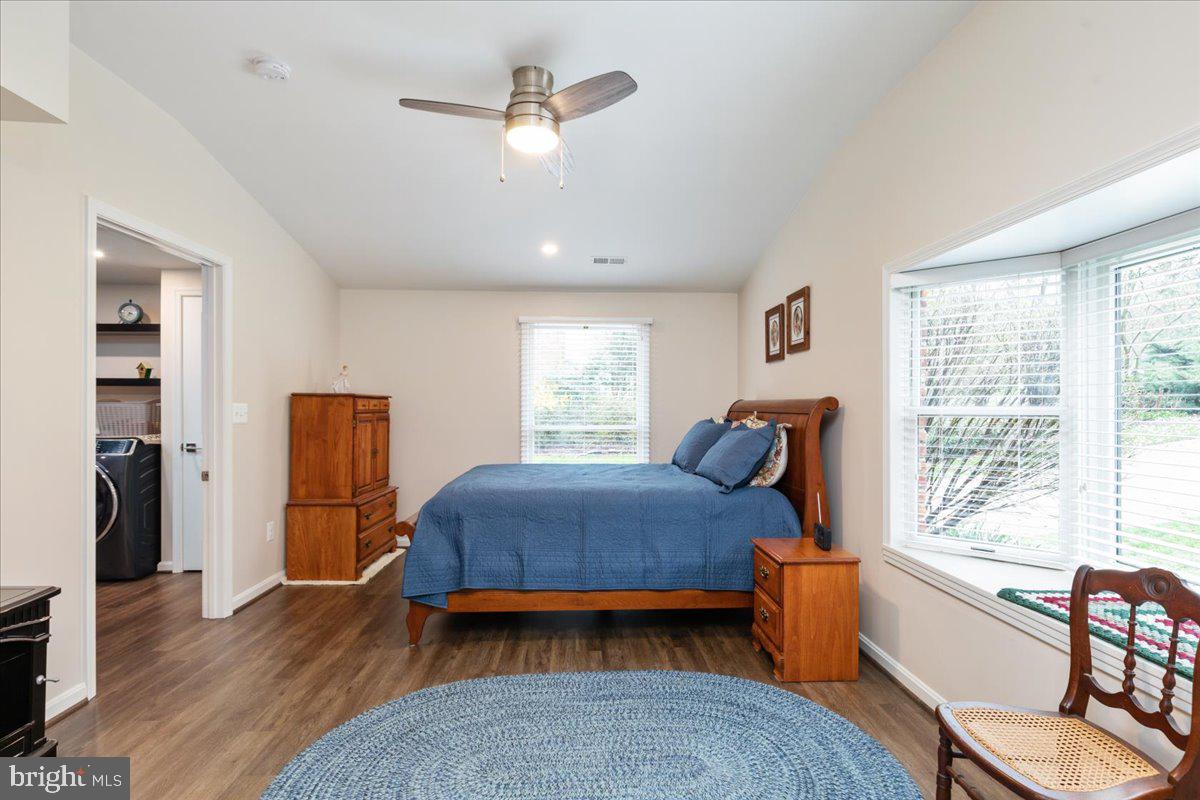 BARCROFT WOODS - Residential