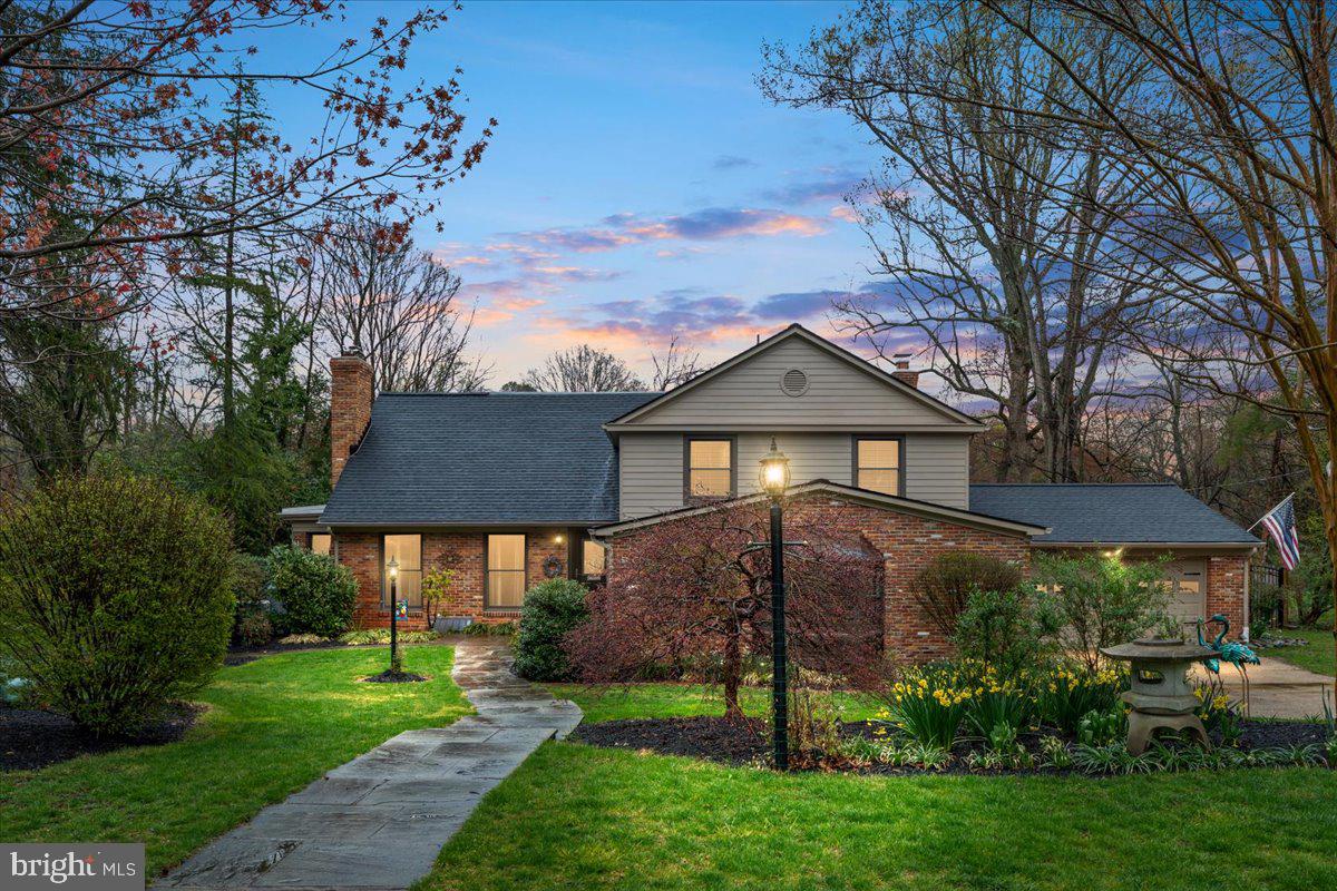 BARCROFT WOODS - Residential