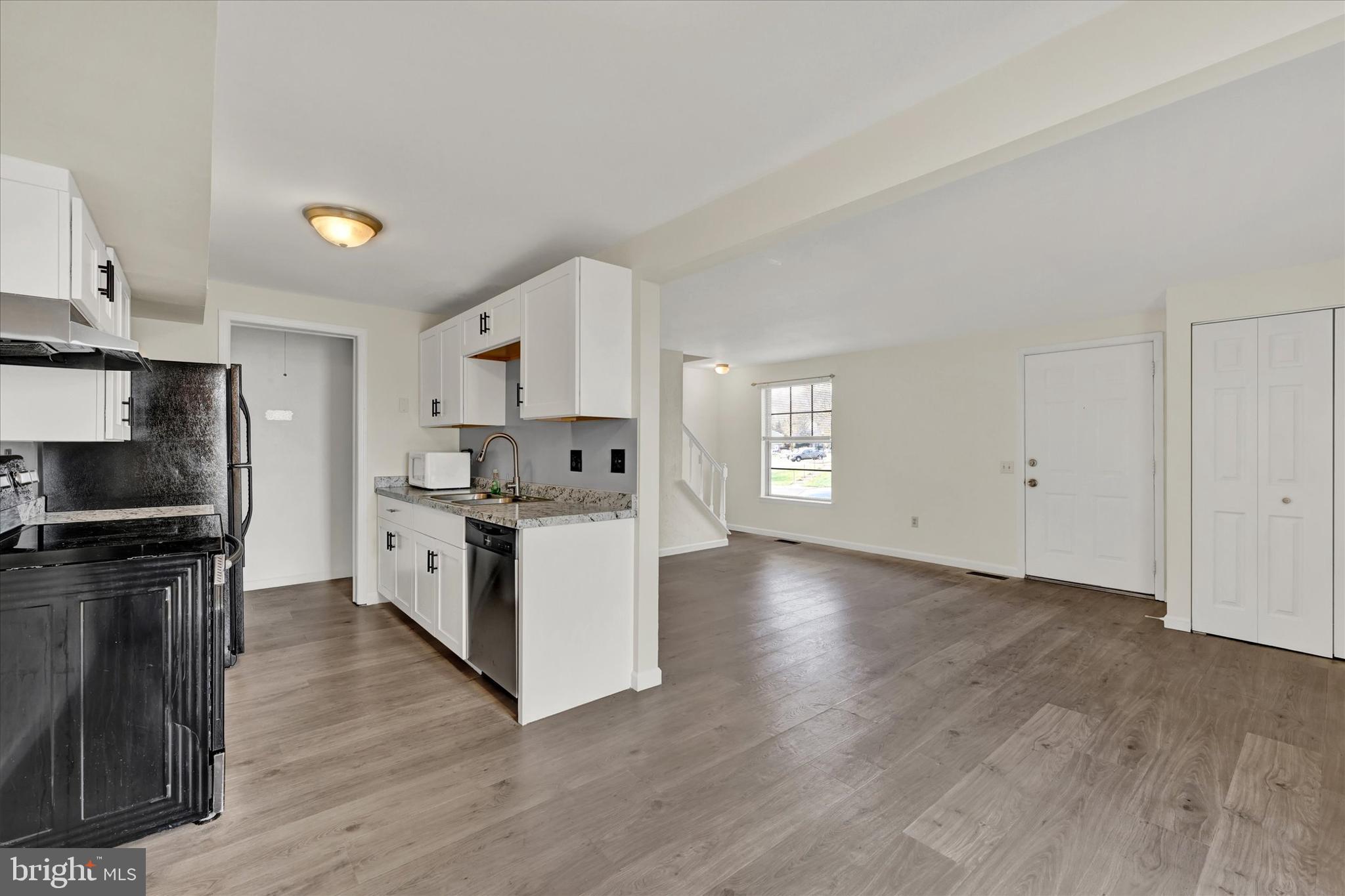 BROOKSHIRE - Residential