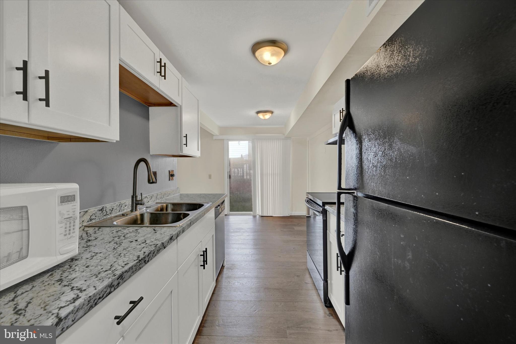 BROOKSHIRE - Residential