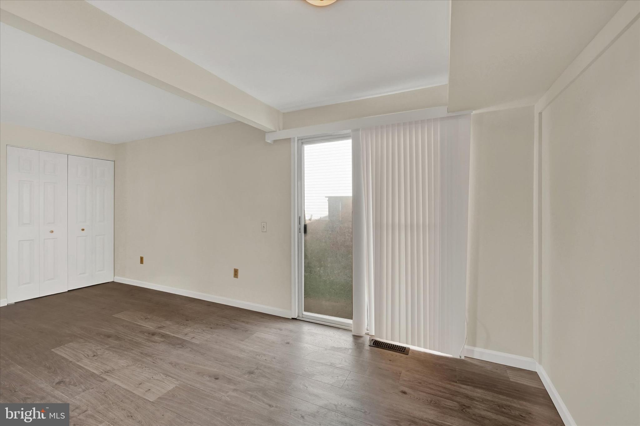 BROOKSHIRE - Residential