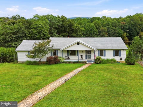 Homes For Sale - 376 Black Twig Road<br/> LINDEN, VA 22642