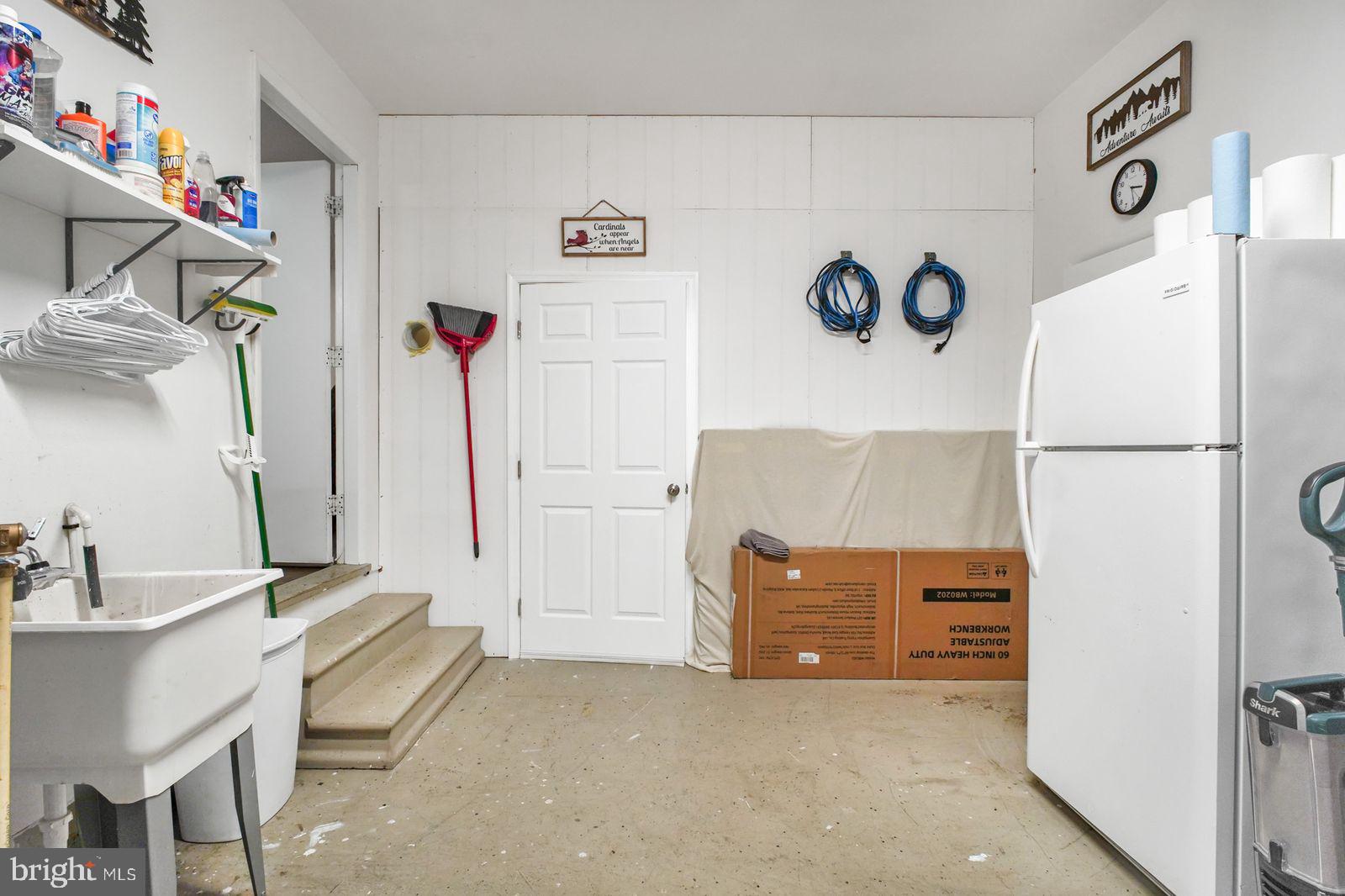 SALEM FARM ESTATES - Residential