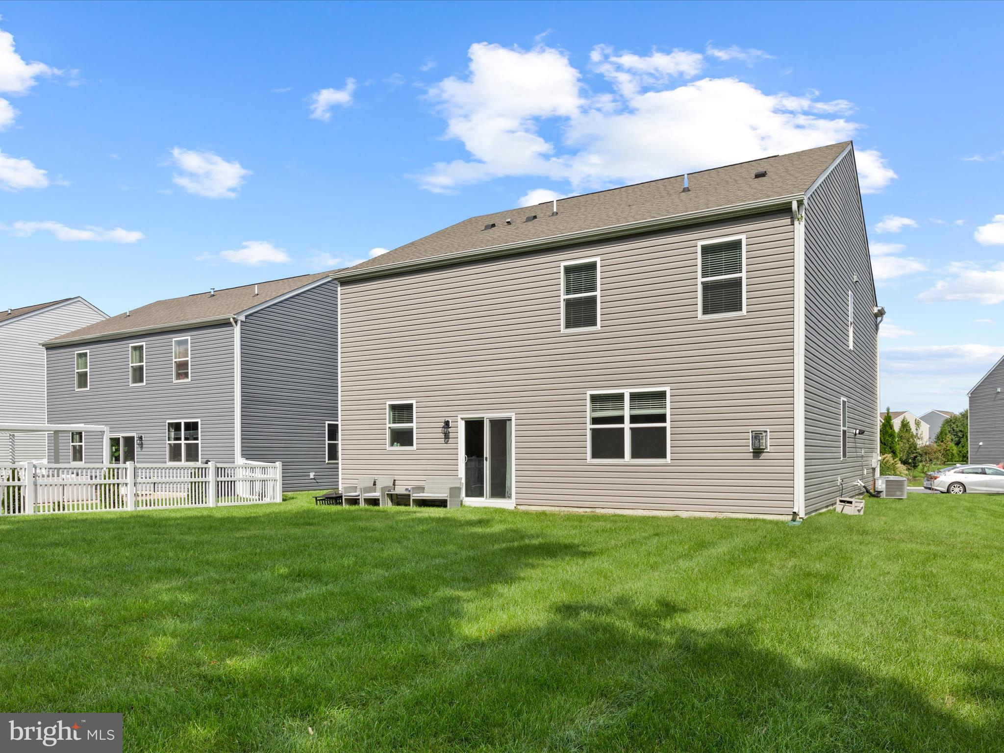 ROWENS MILL - Residential