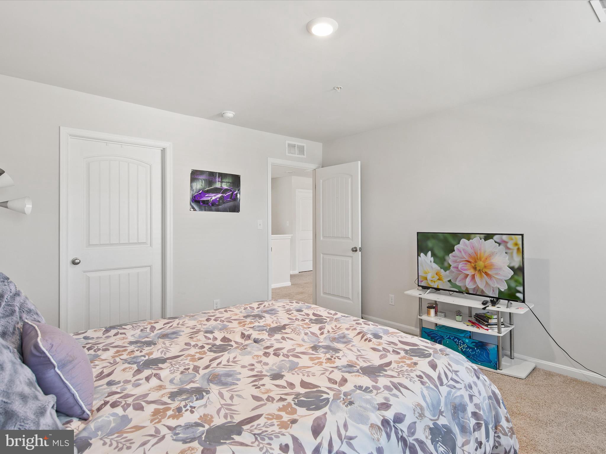 ROWENS MILL - Residential